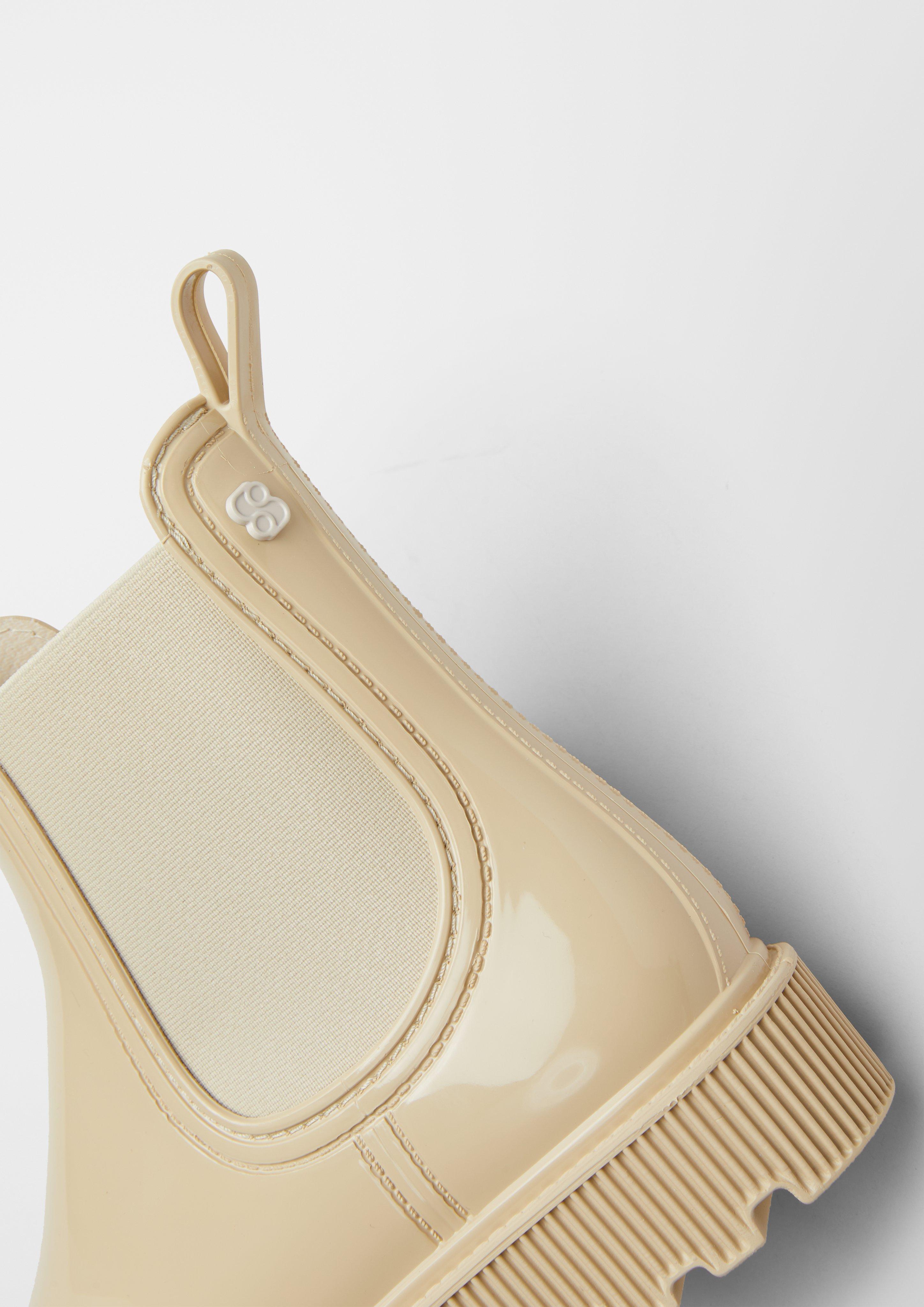 Škornji in 469, 069 & 569