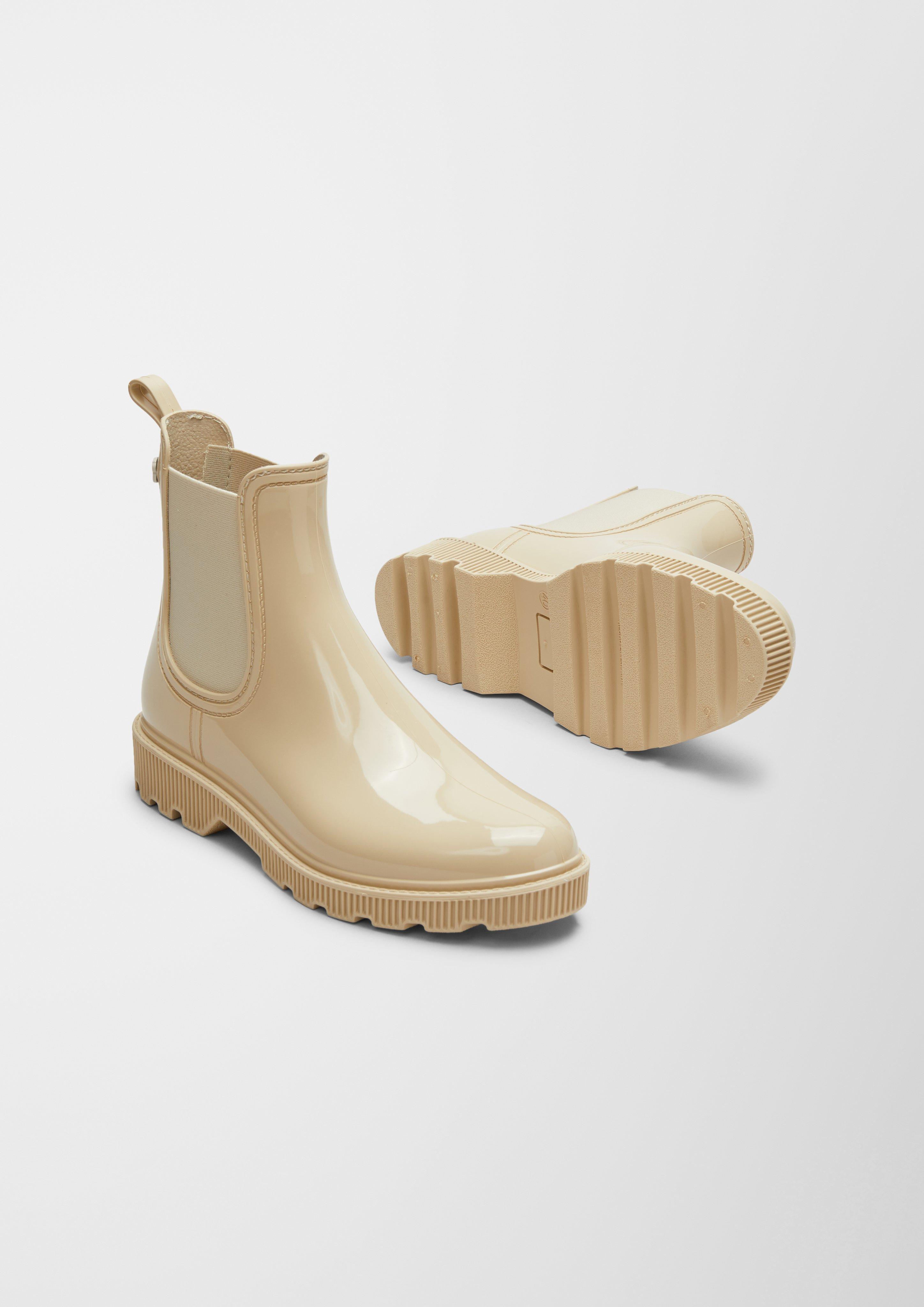 s.Oliver Stiefel in Lackleder-Optik