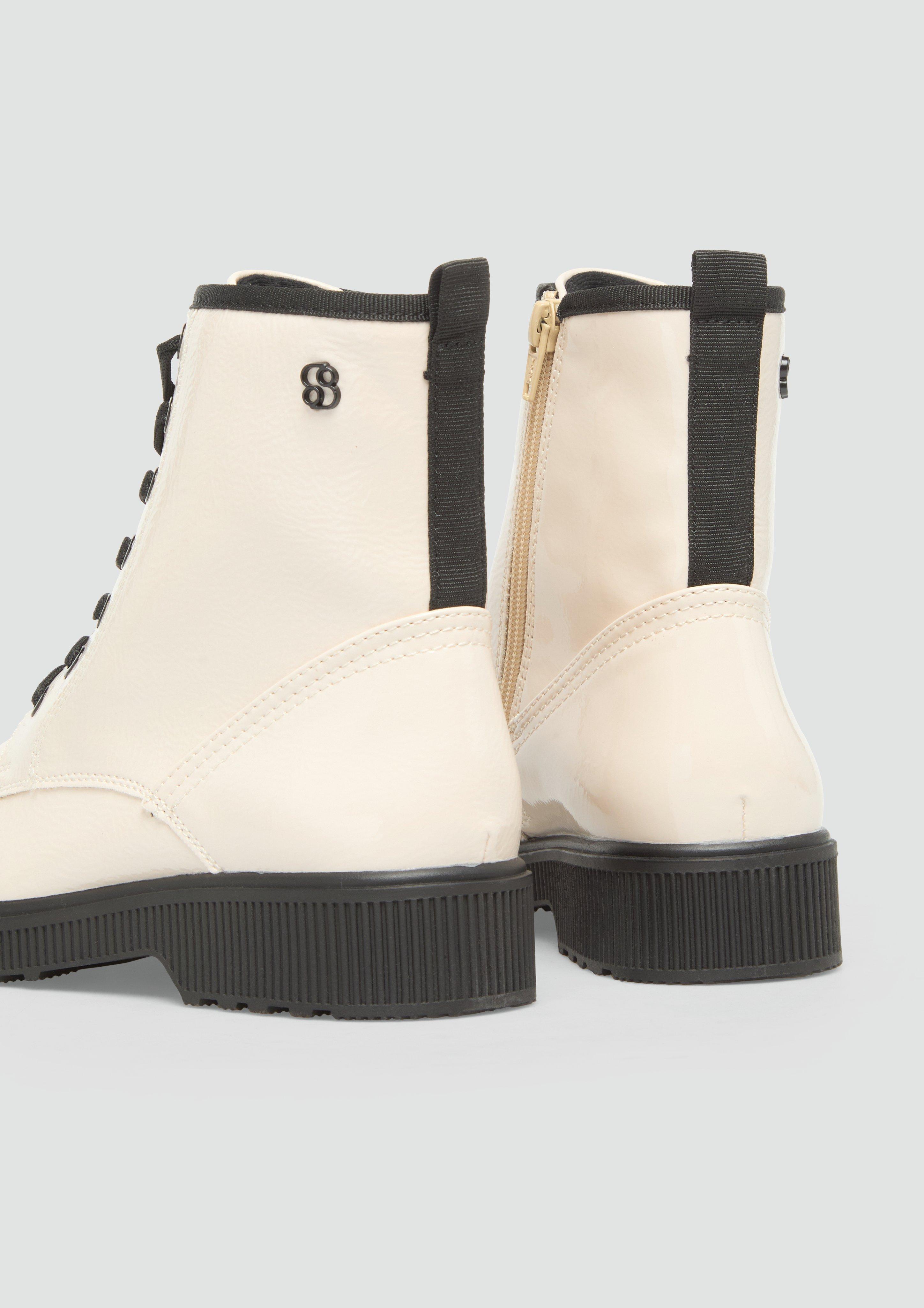 Škornji in 466 & 730