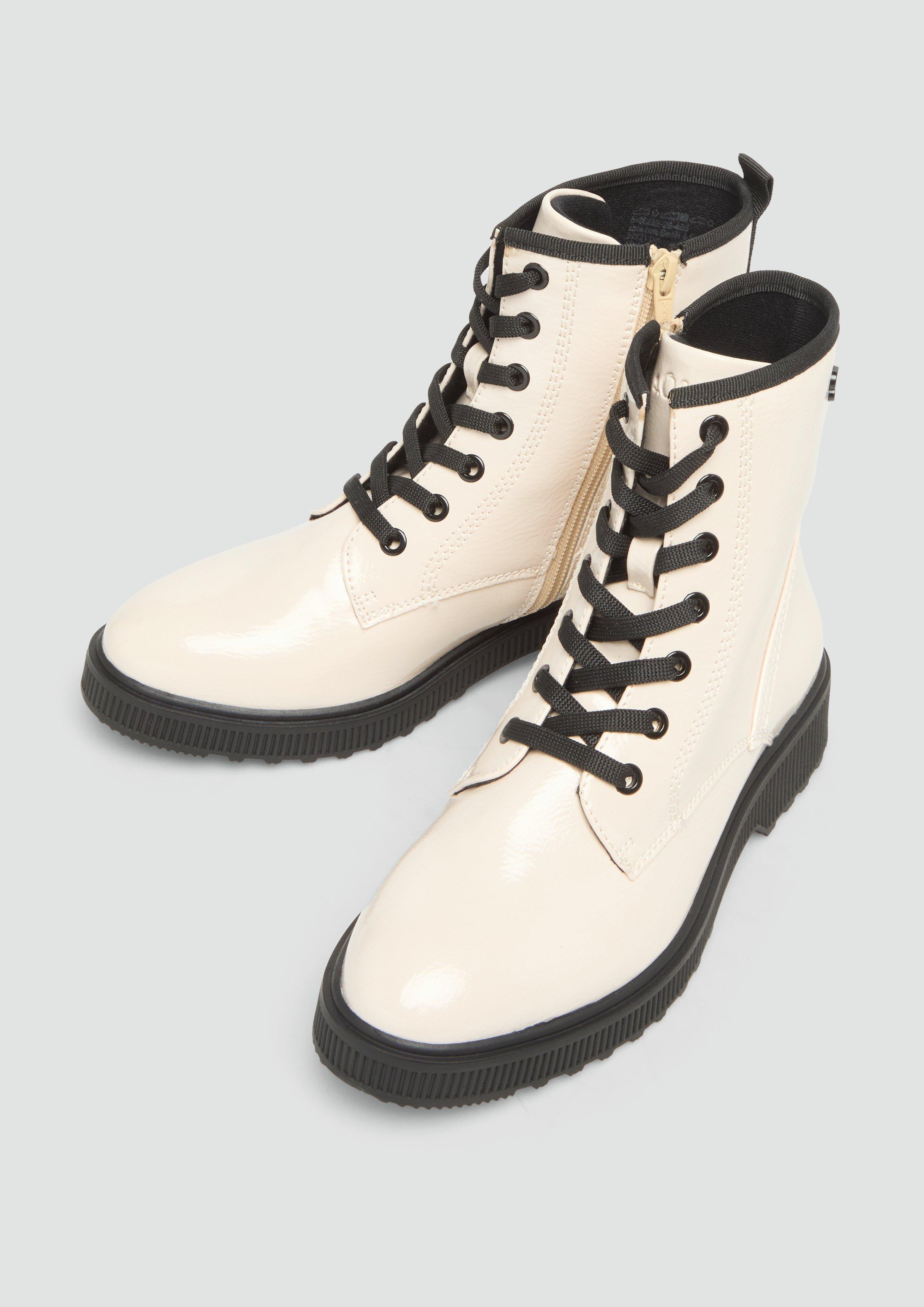 Škornji in 466 & 730