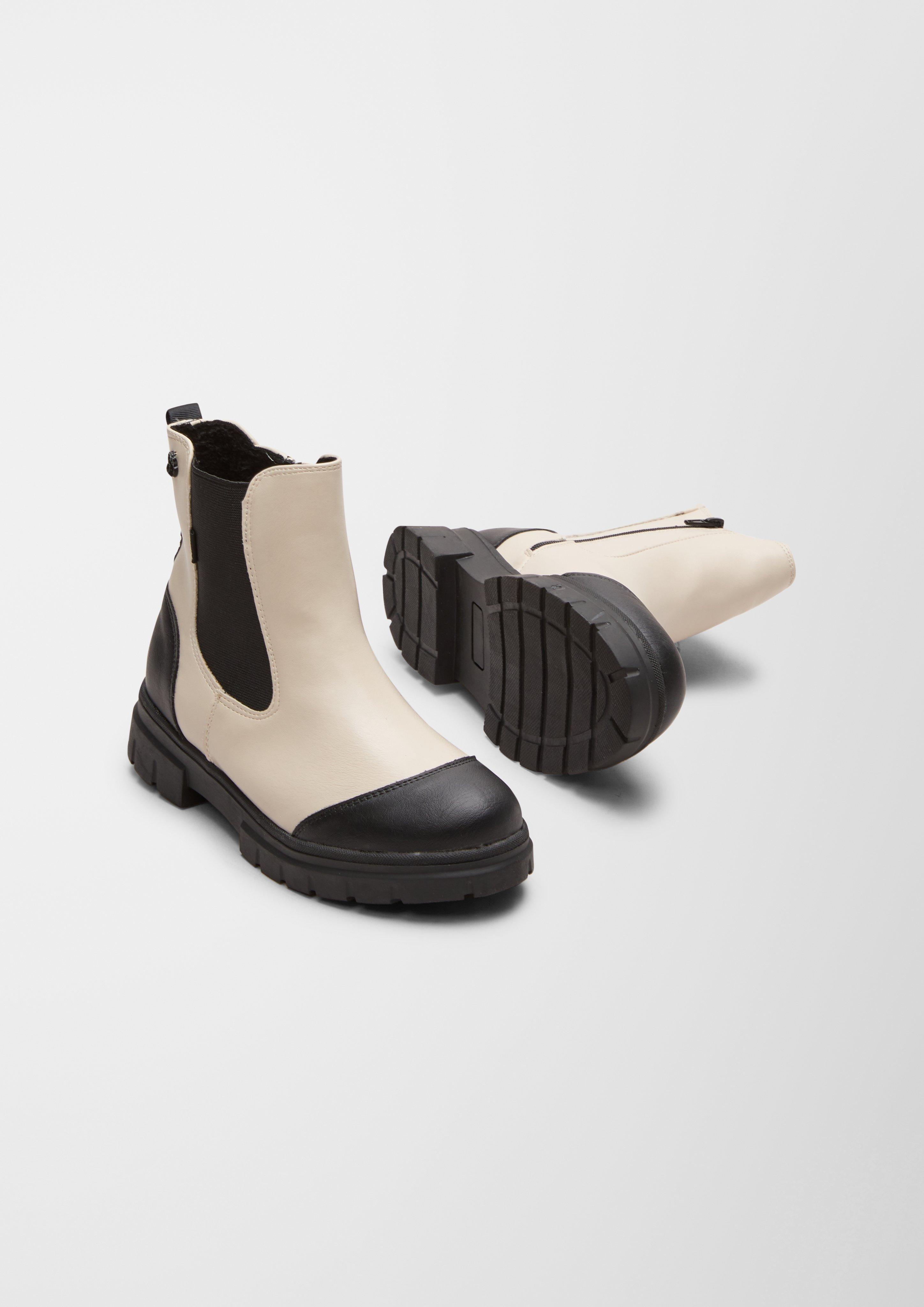 Čižmy in 341 & 701