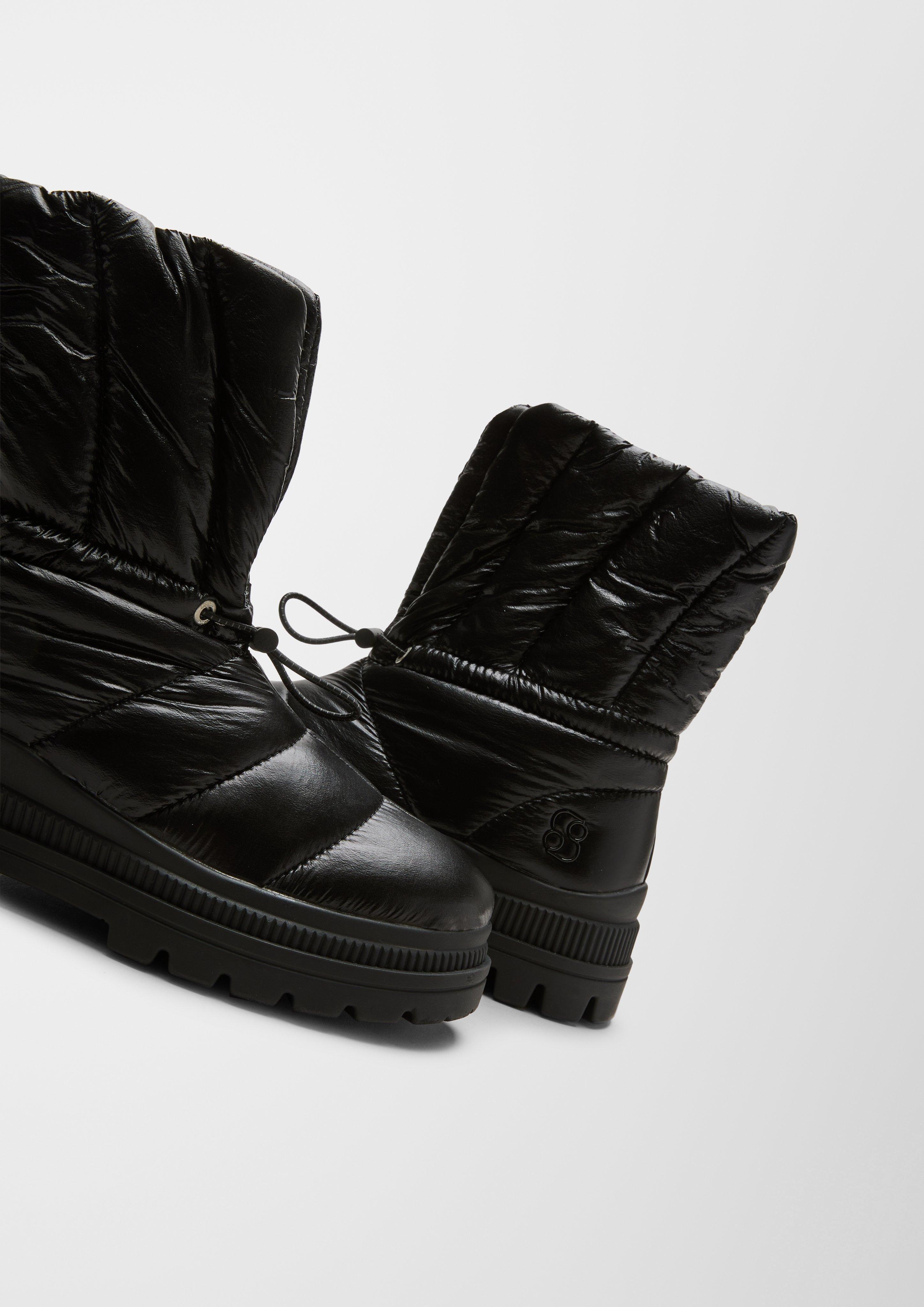 Škornji in 001, 712 & 558