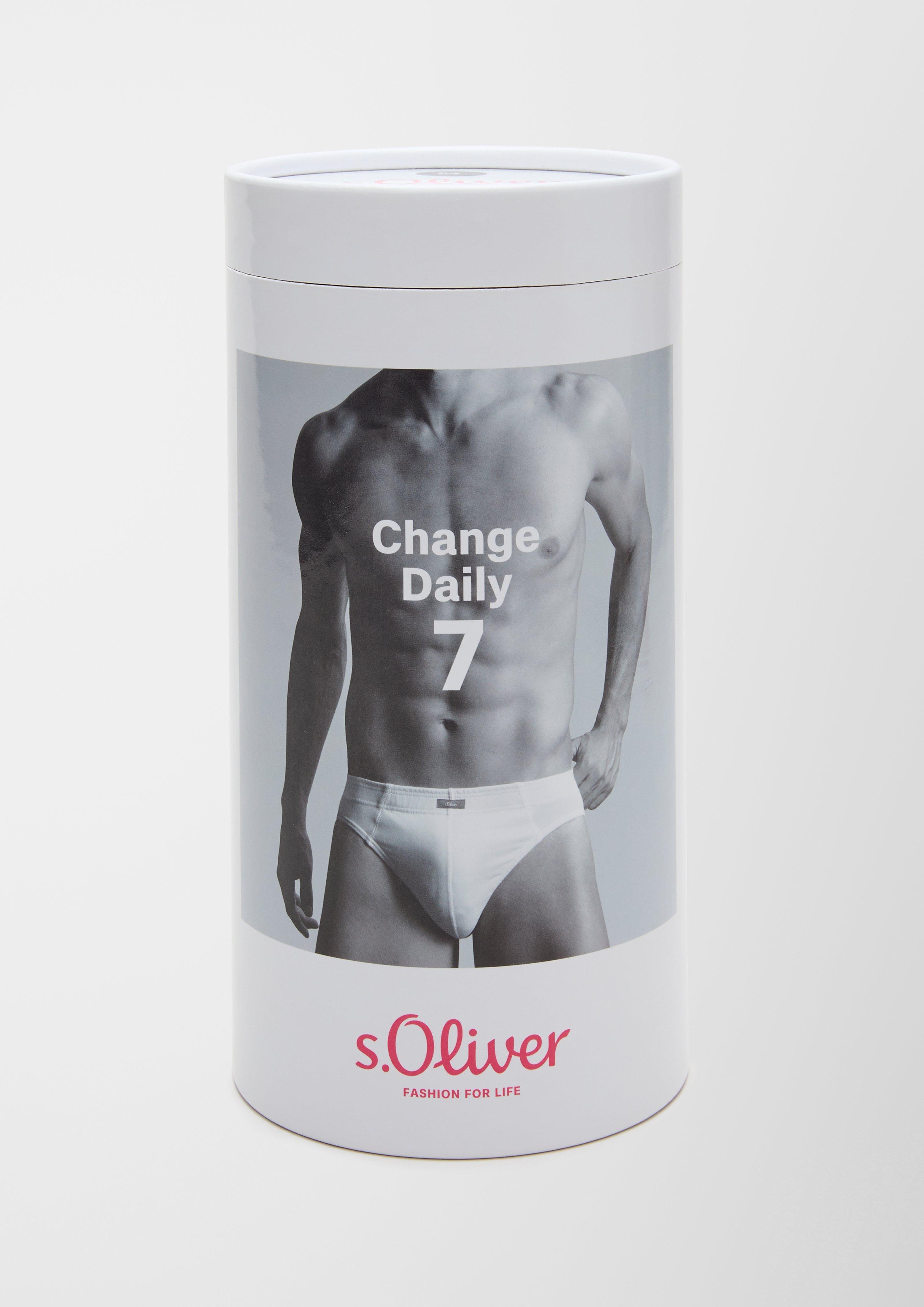 Slip in 9999, 0100, 5670 & 8736