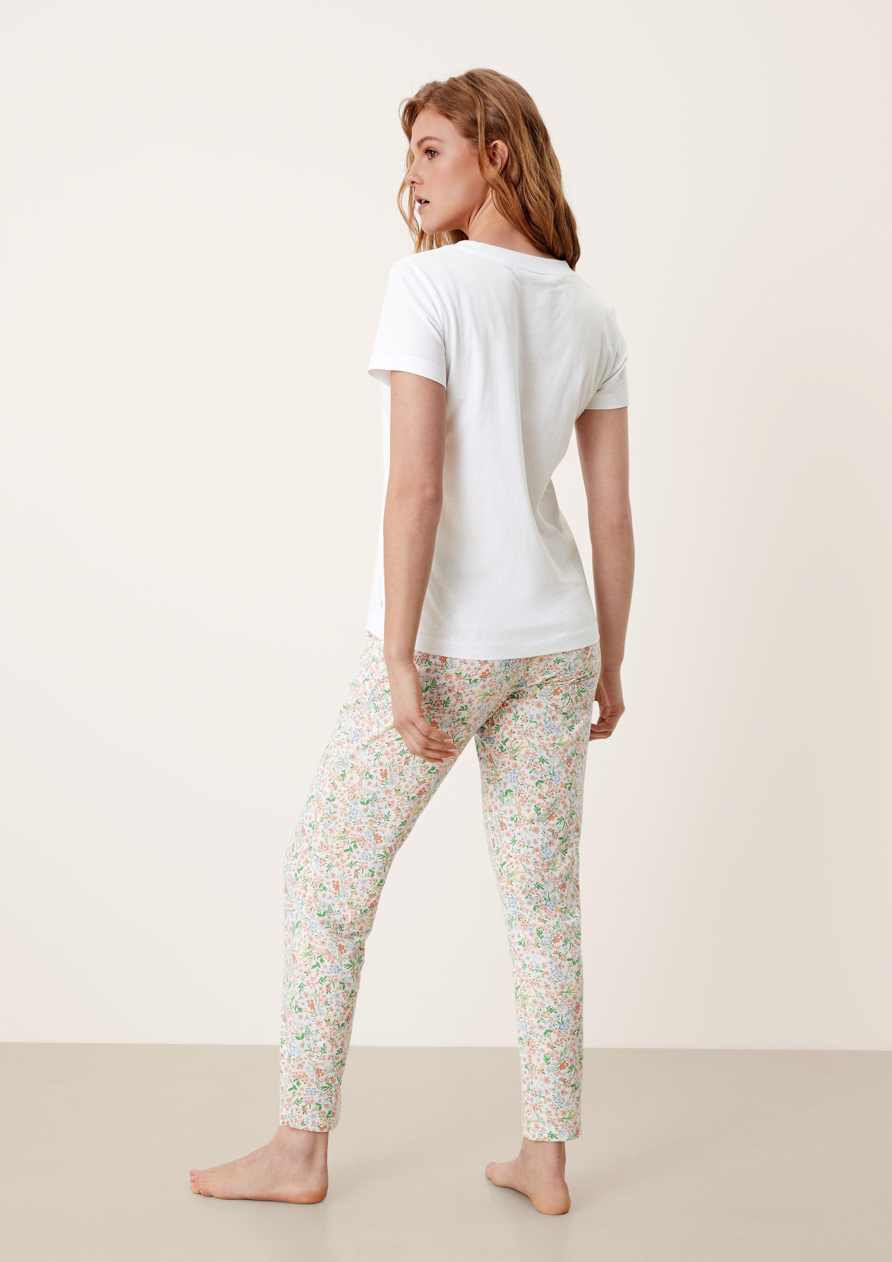 T-Shirt in 0900, 4900, 5300 & 4526