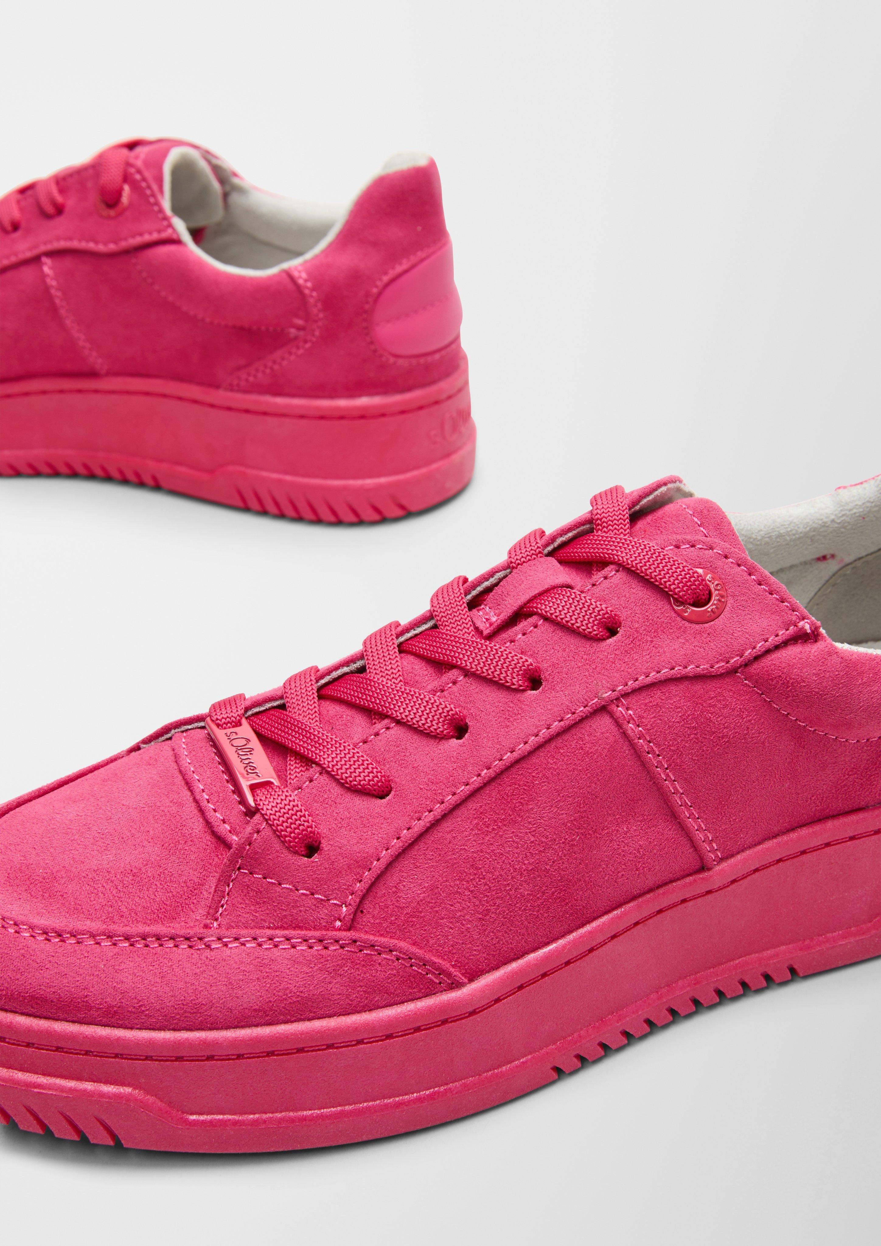 Schuhe in 532, 600 & 703