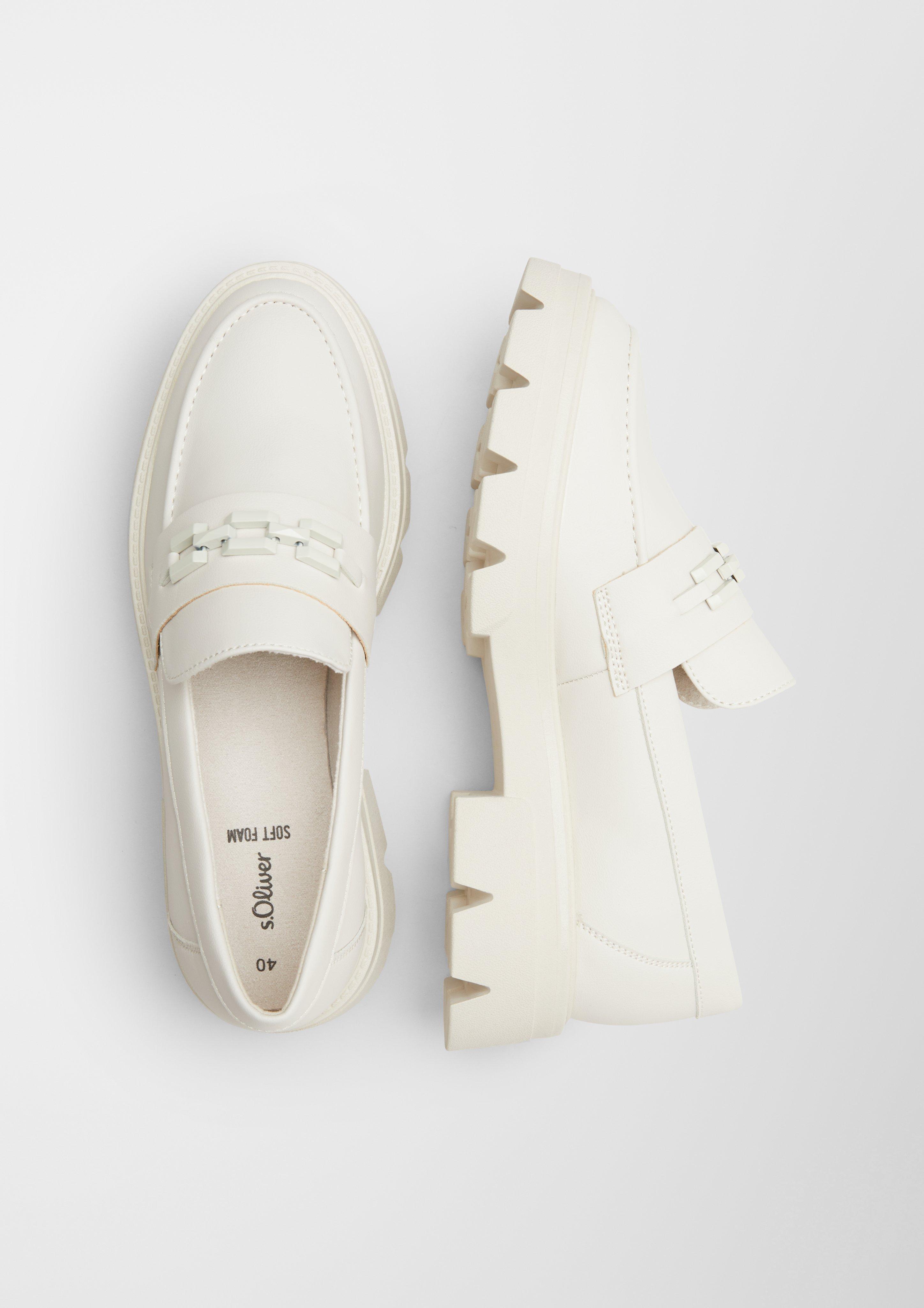 s.Oliver Chunky Slipper mit Schmuck-Detail