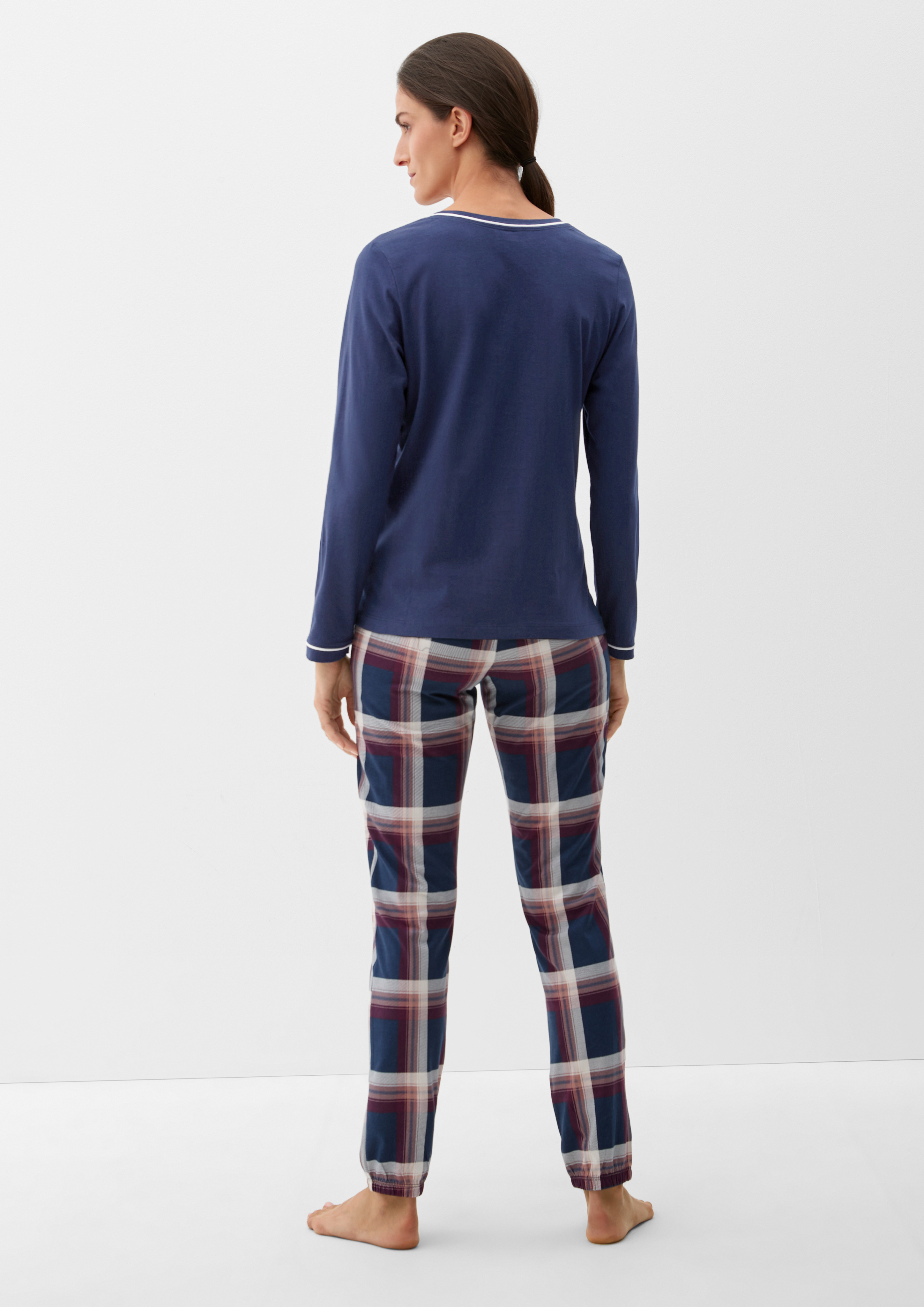 Nočna srajca in 5865