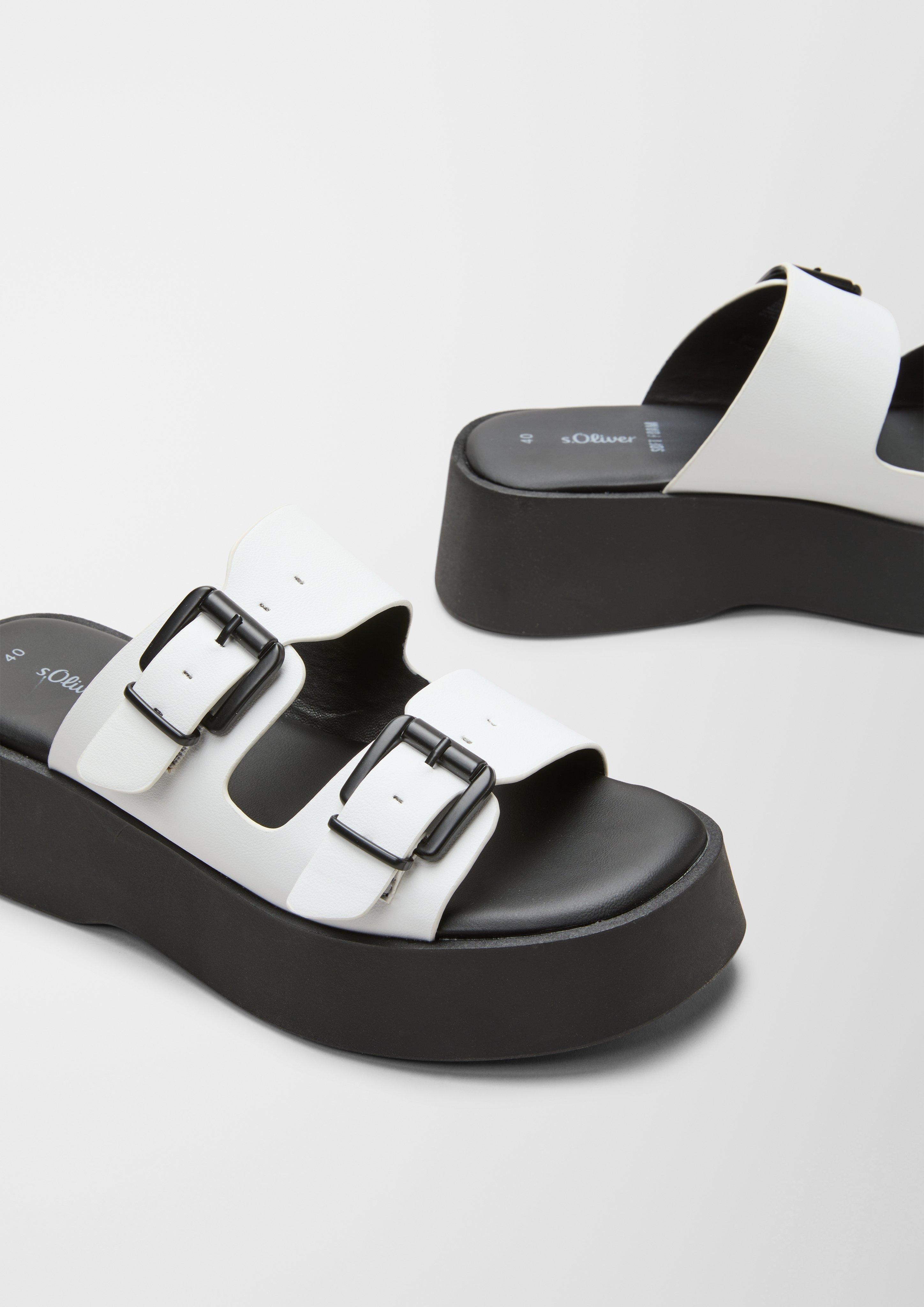 Pantoletten in 100, 001 & 403