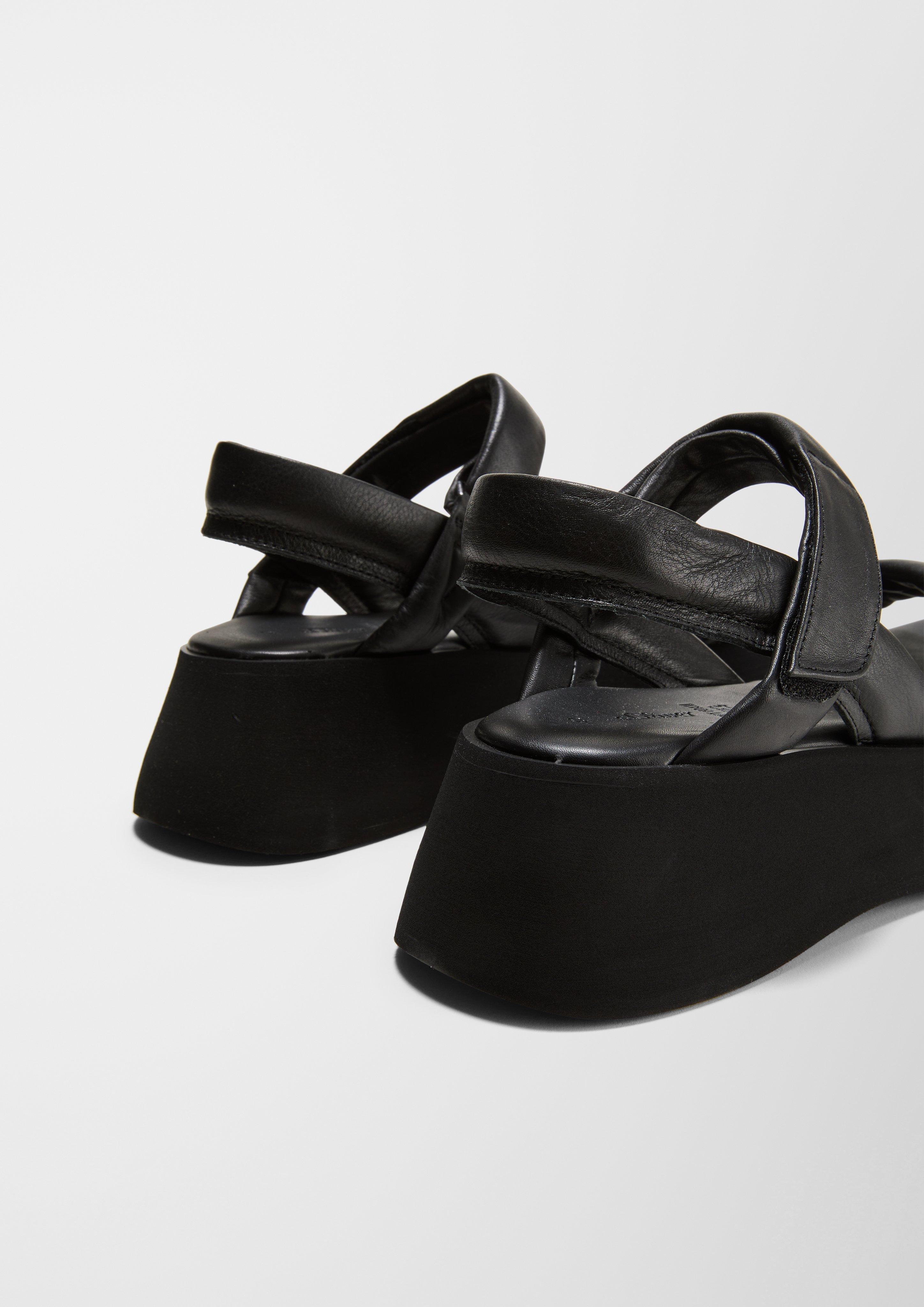 Sandalen in 001 & 710