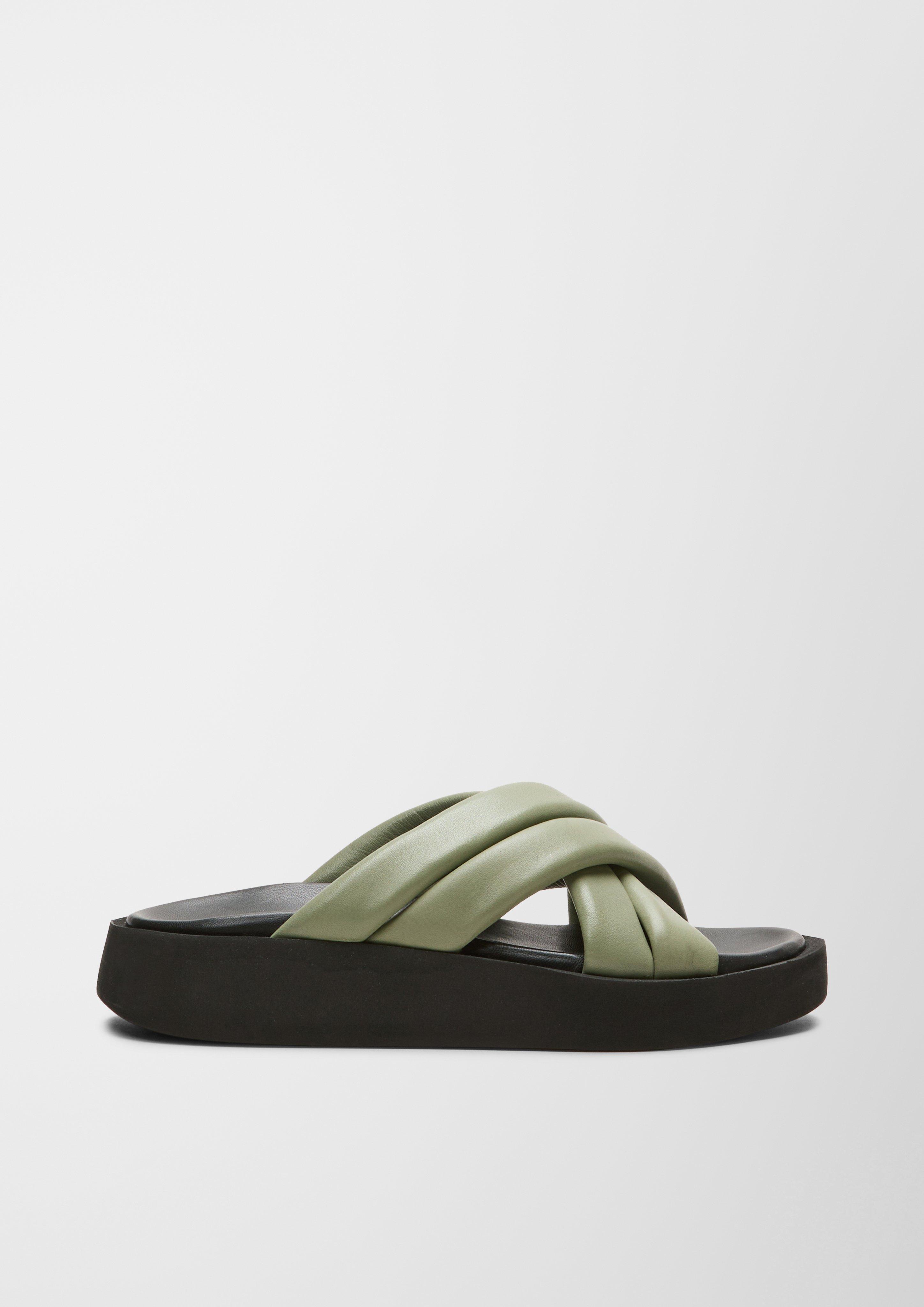 Pantoletten in 706, 583 & 001