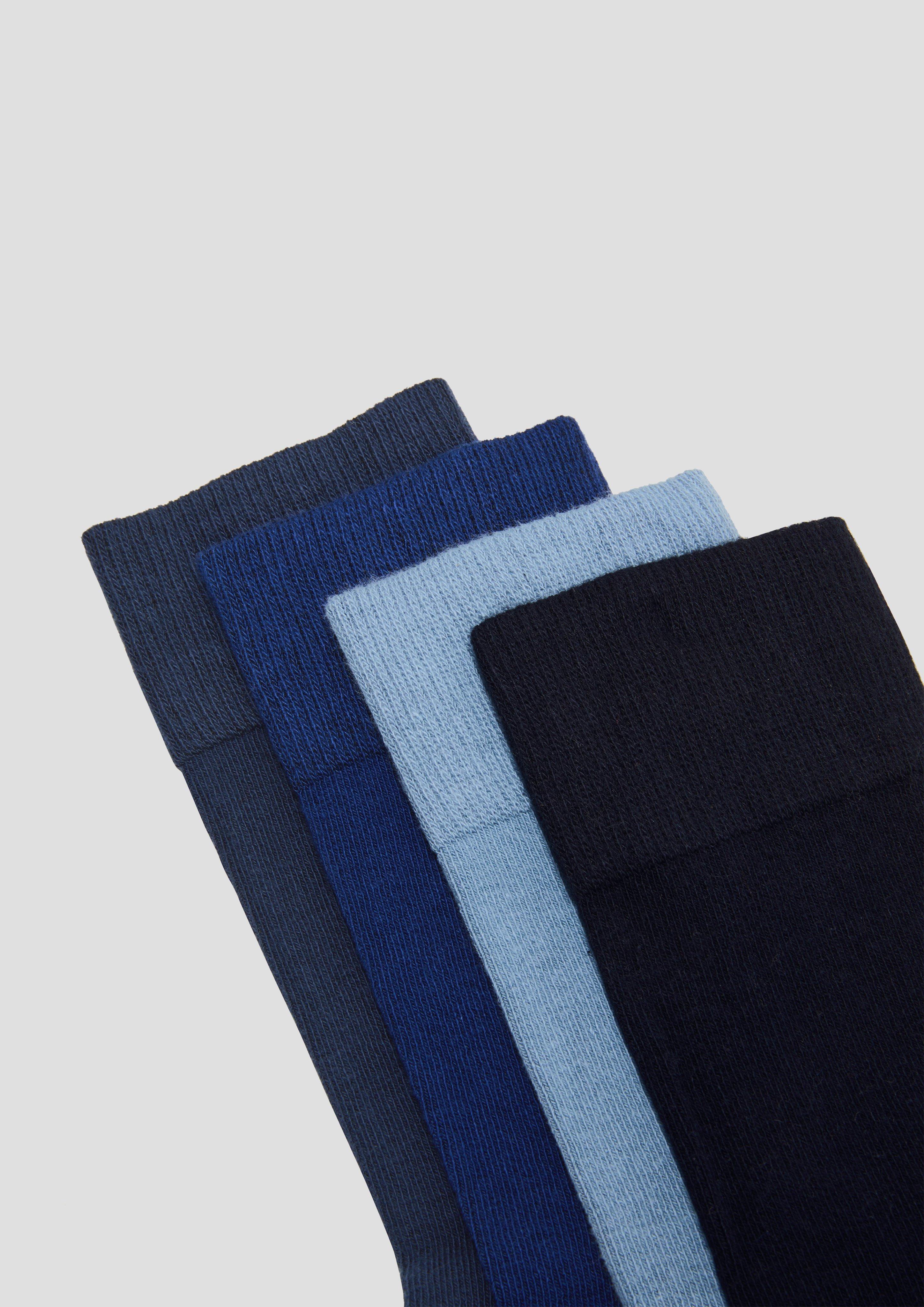 Sneakers in 5800, 9300 & 4300