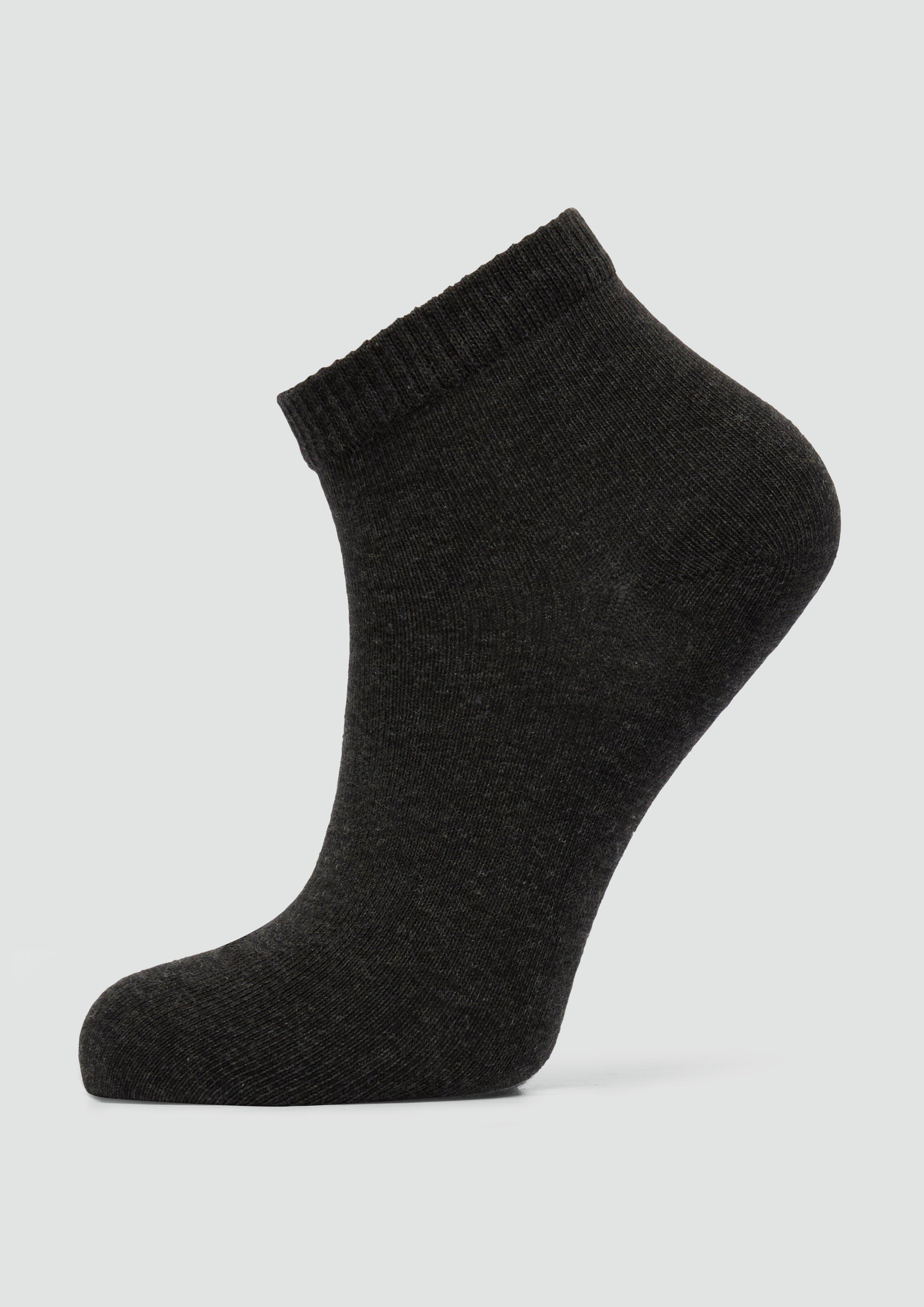 Sneakersocken in 9300, 9900, 1001, 1000, 5700, 8200, 4146, 9901 & 5577