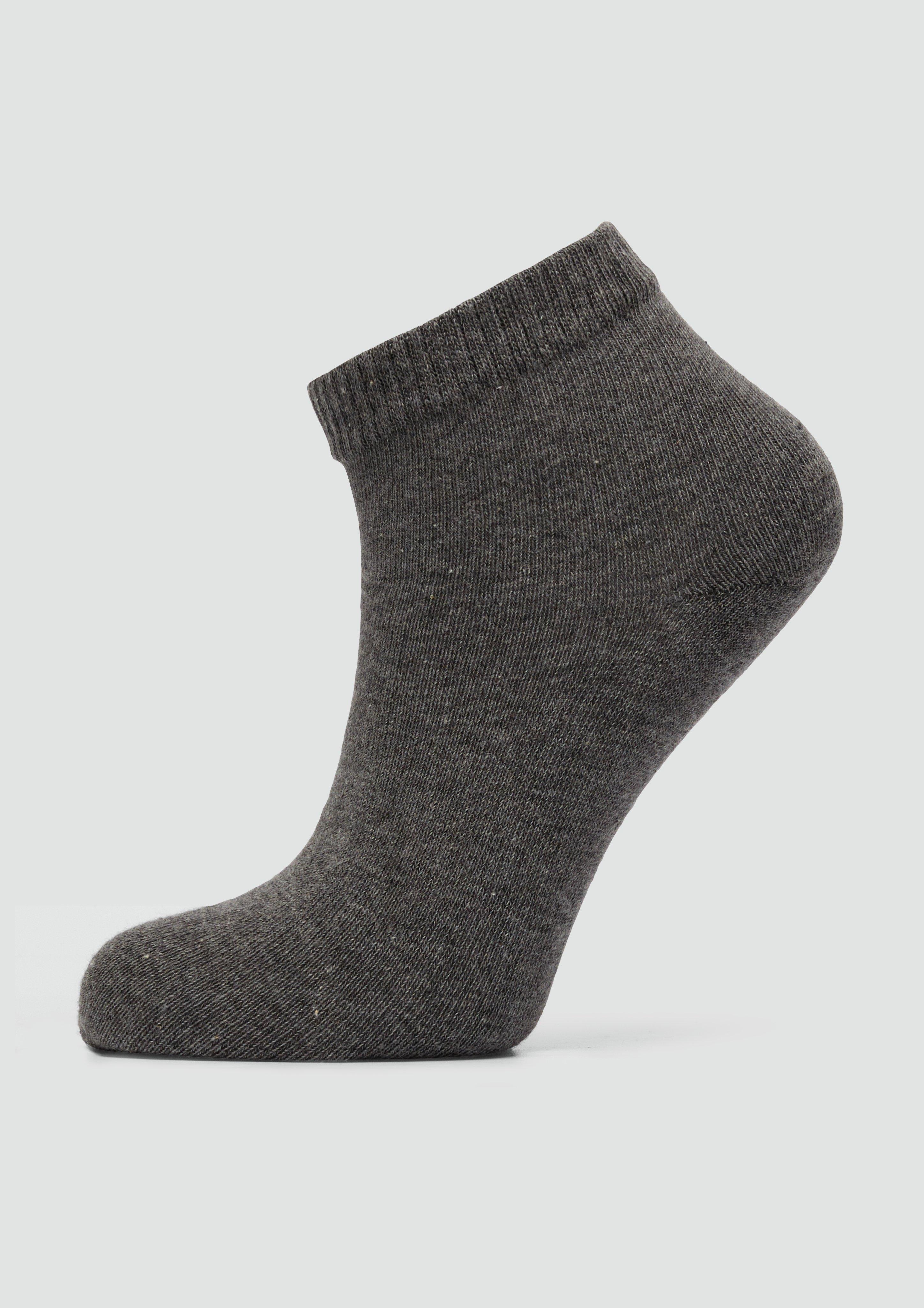 Sneakersocken in 9300, 9900, 1001, 1000, 5700, 8200, 4146, 9901 & 5577