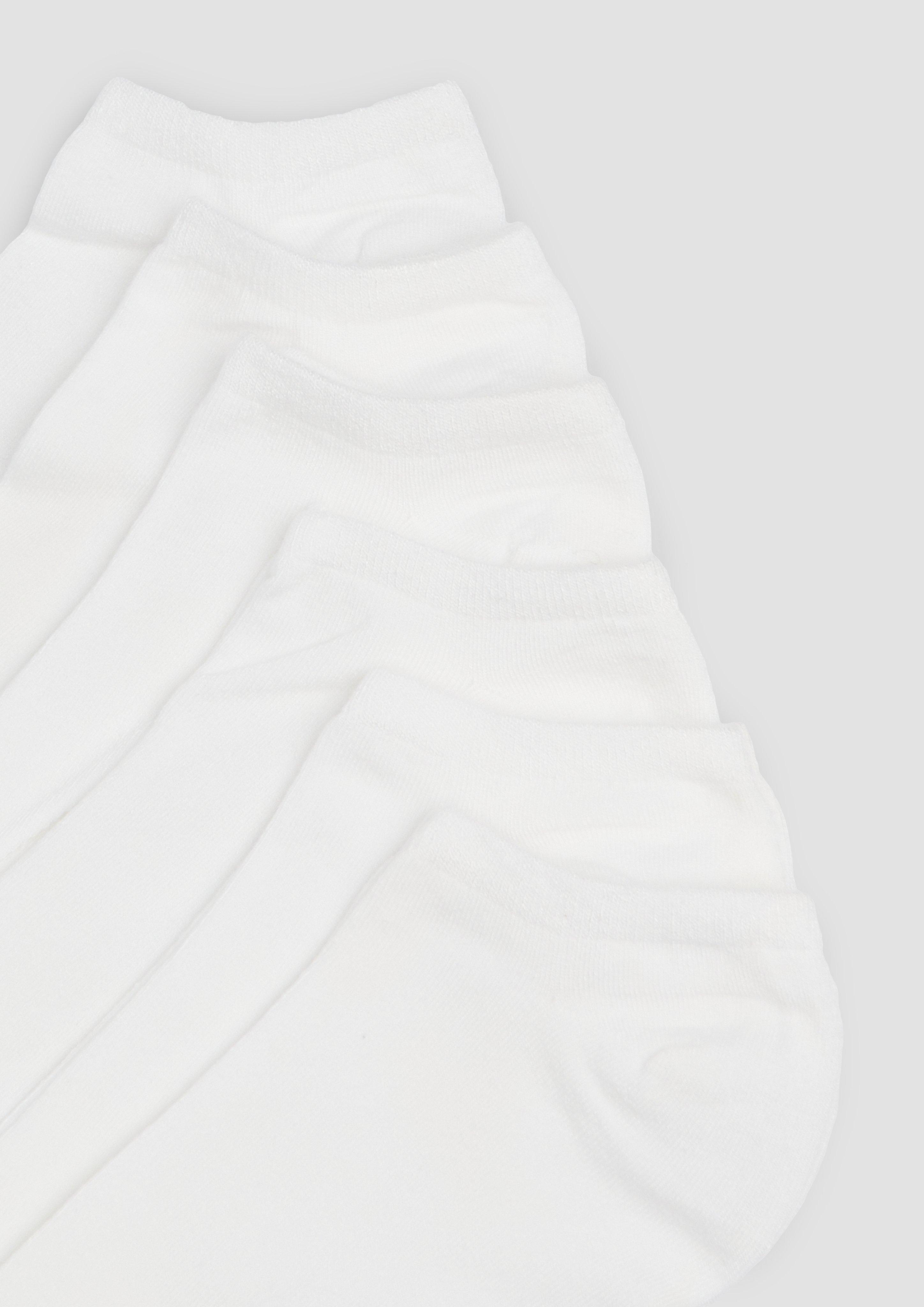 Sneakers in 1010, 0800, 4200 & 1000