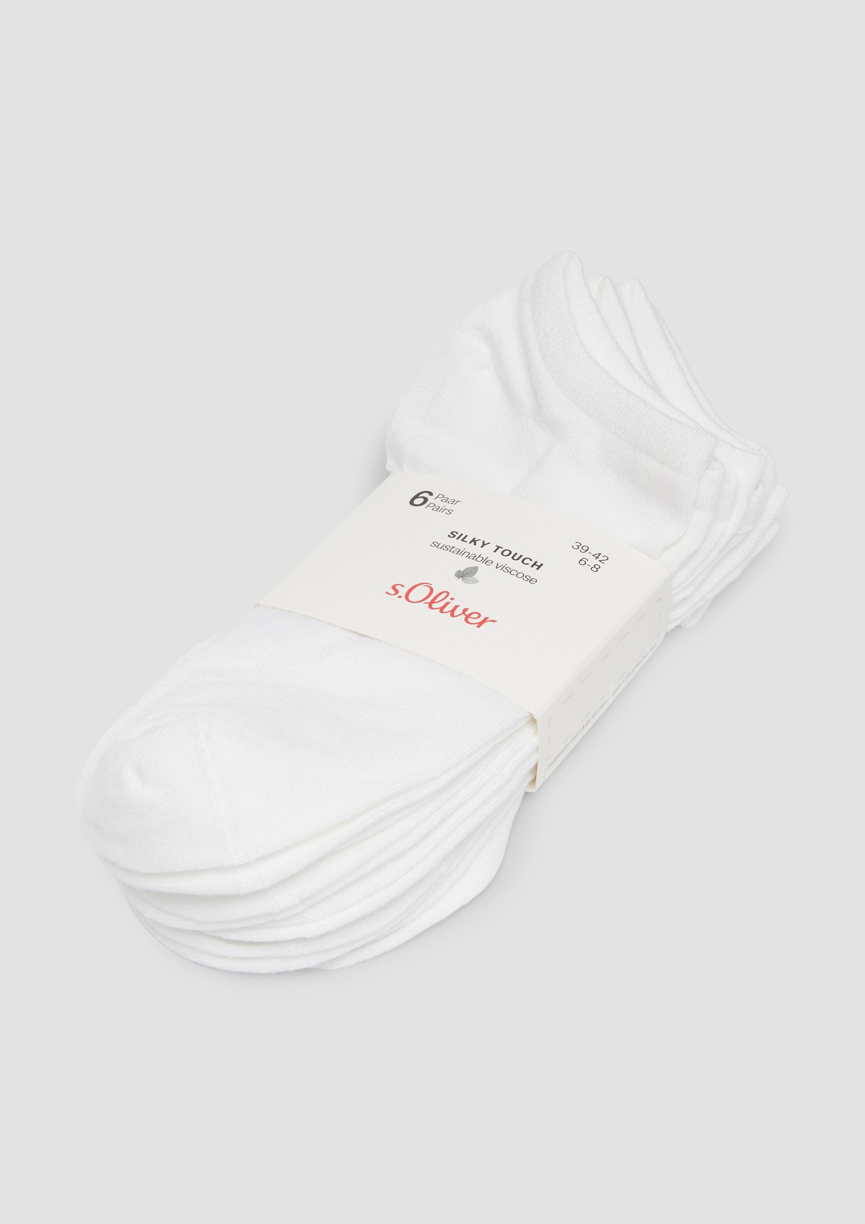 Sneakers in 1010, 0800, 4200 & 1000