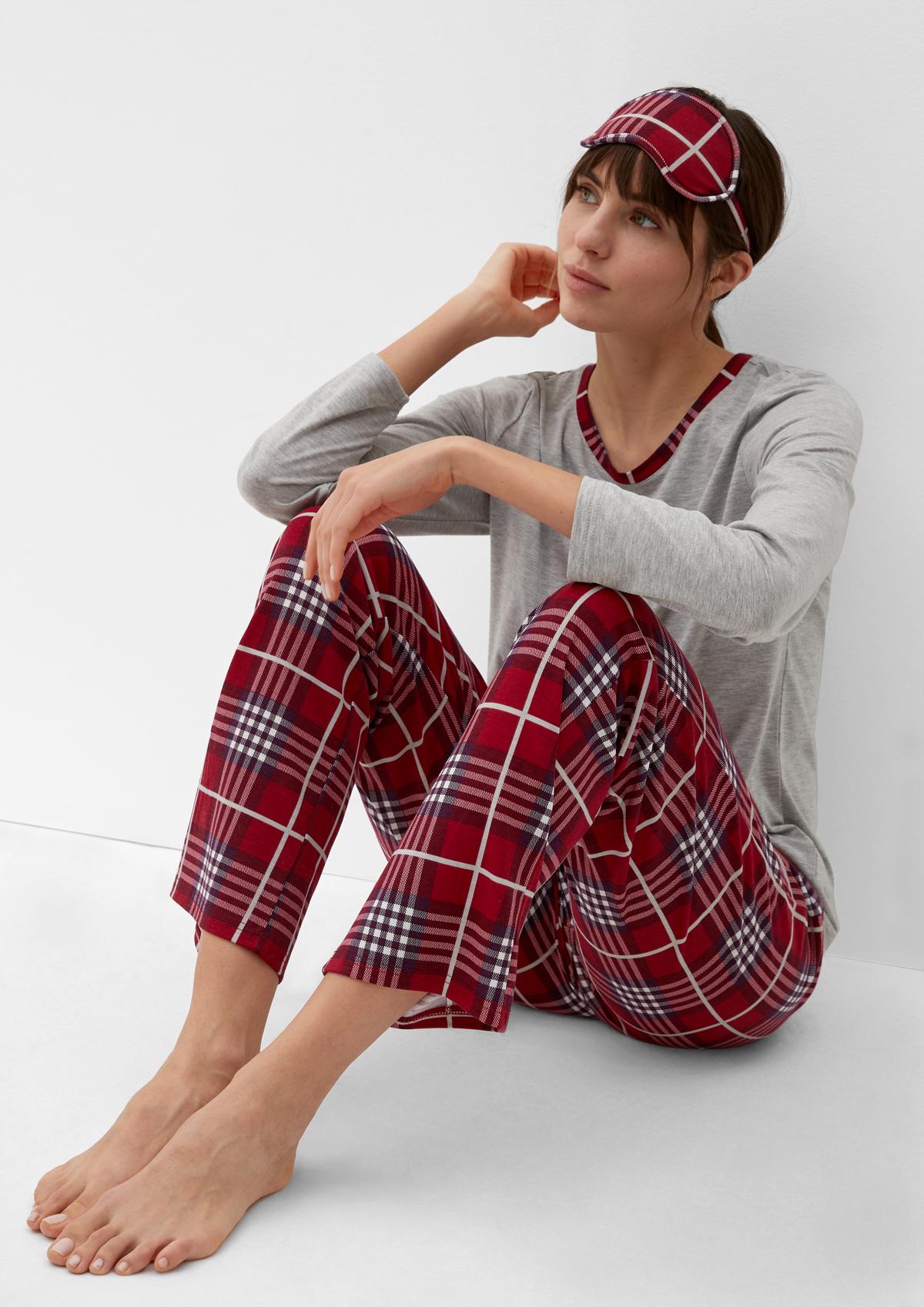 Pyjama mit aubergine - Allover-Print