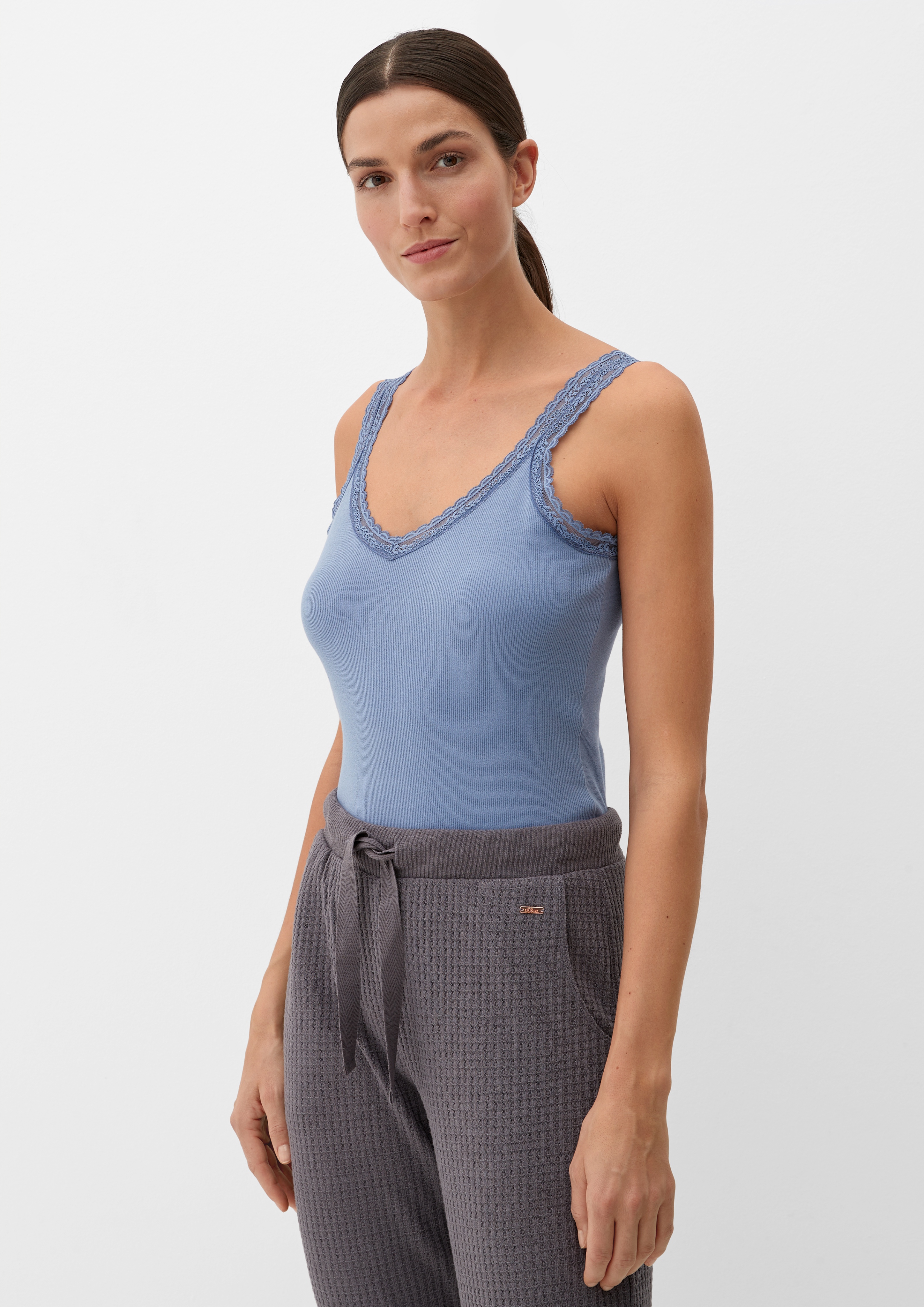 Top in 5200, 4800, 9999, 0100 & 3900