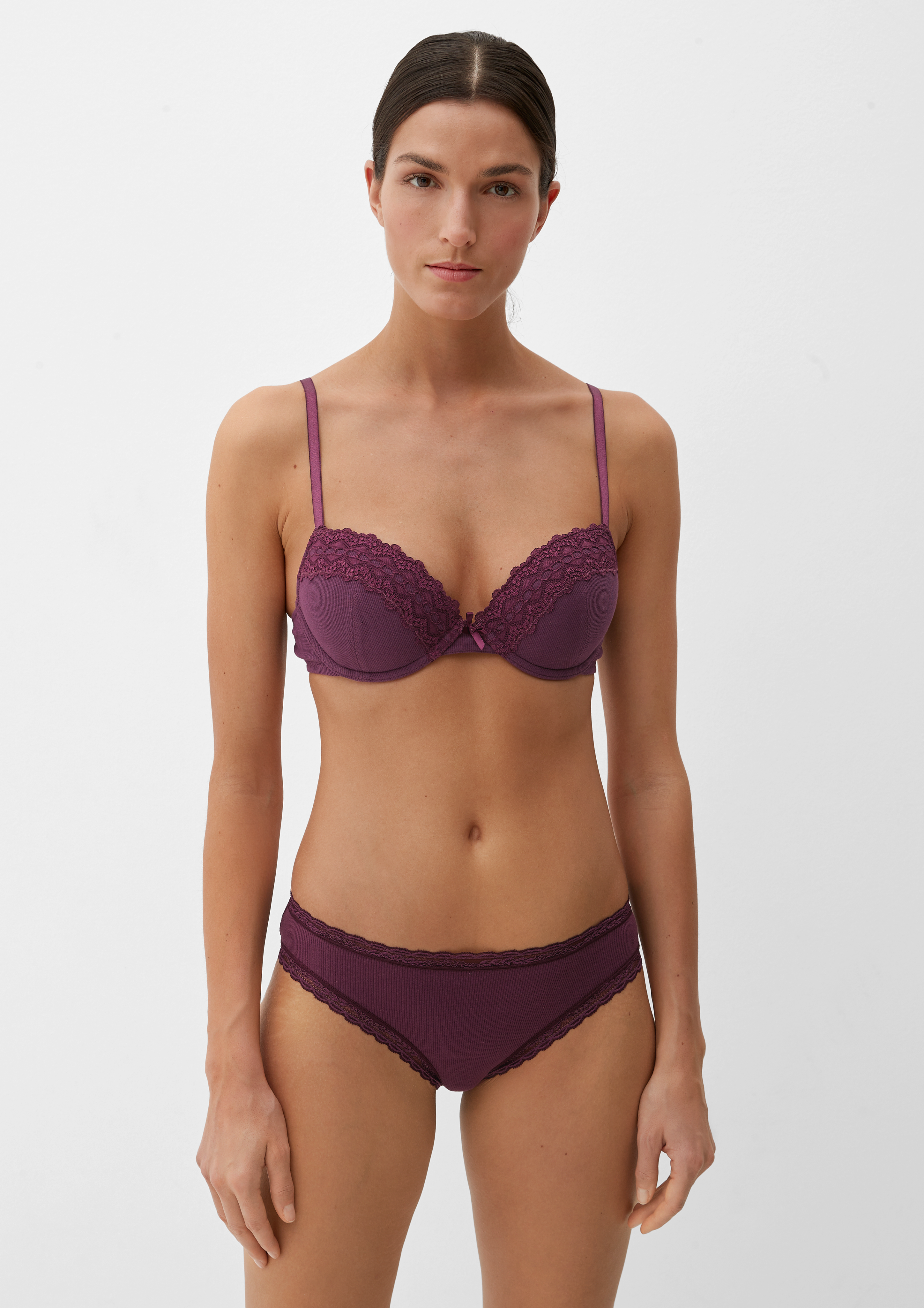 Slip in 4800, 95B2, 0100, 2500 & 3900