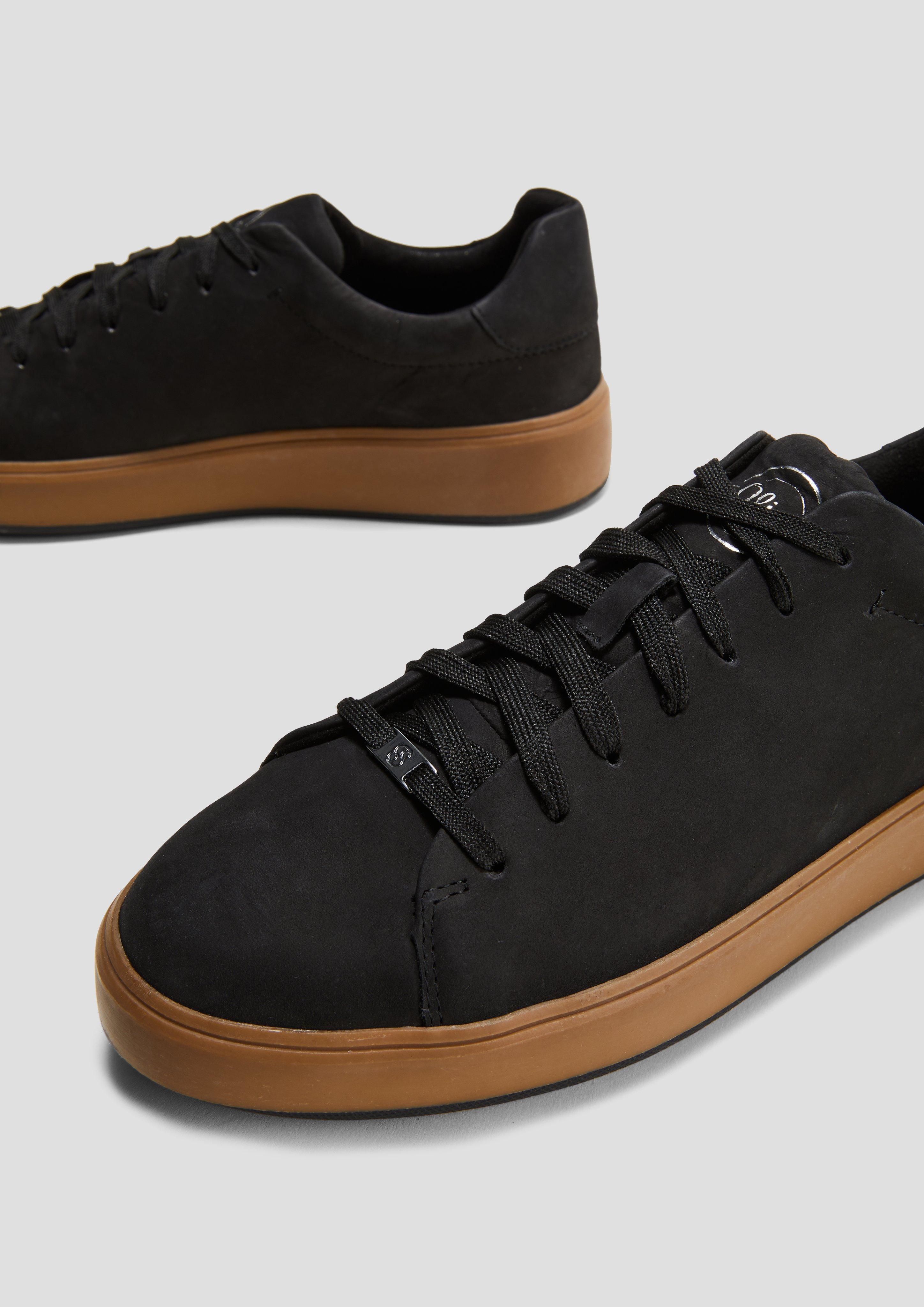 Souliers à lacets in 001