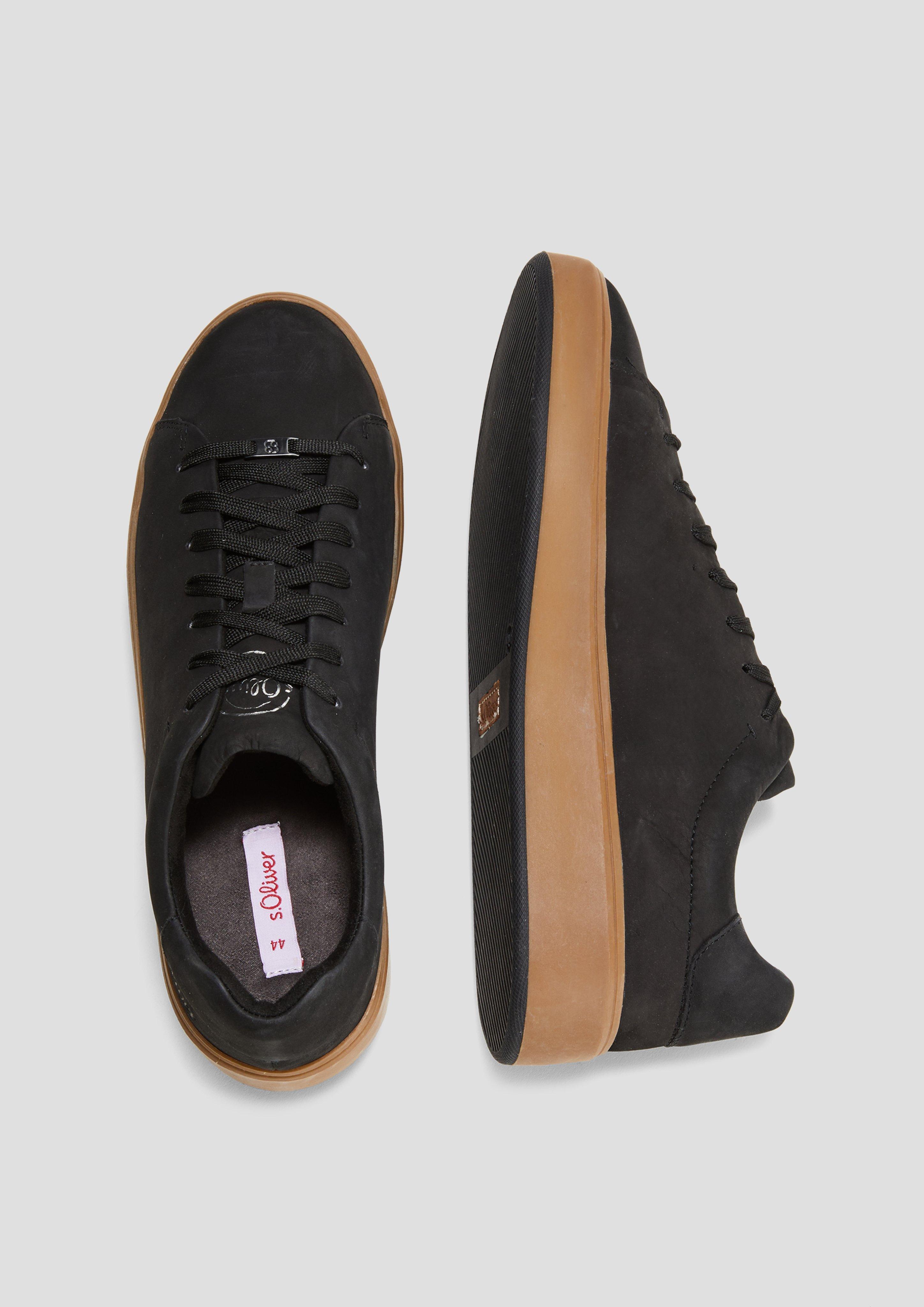 Souliers à lacets in 001