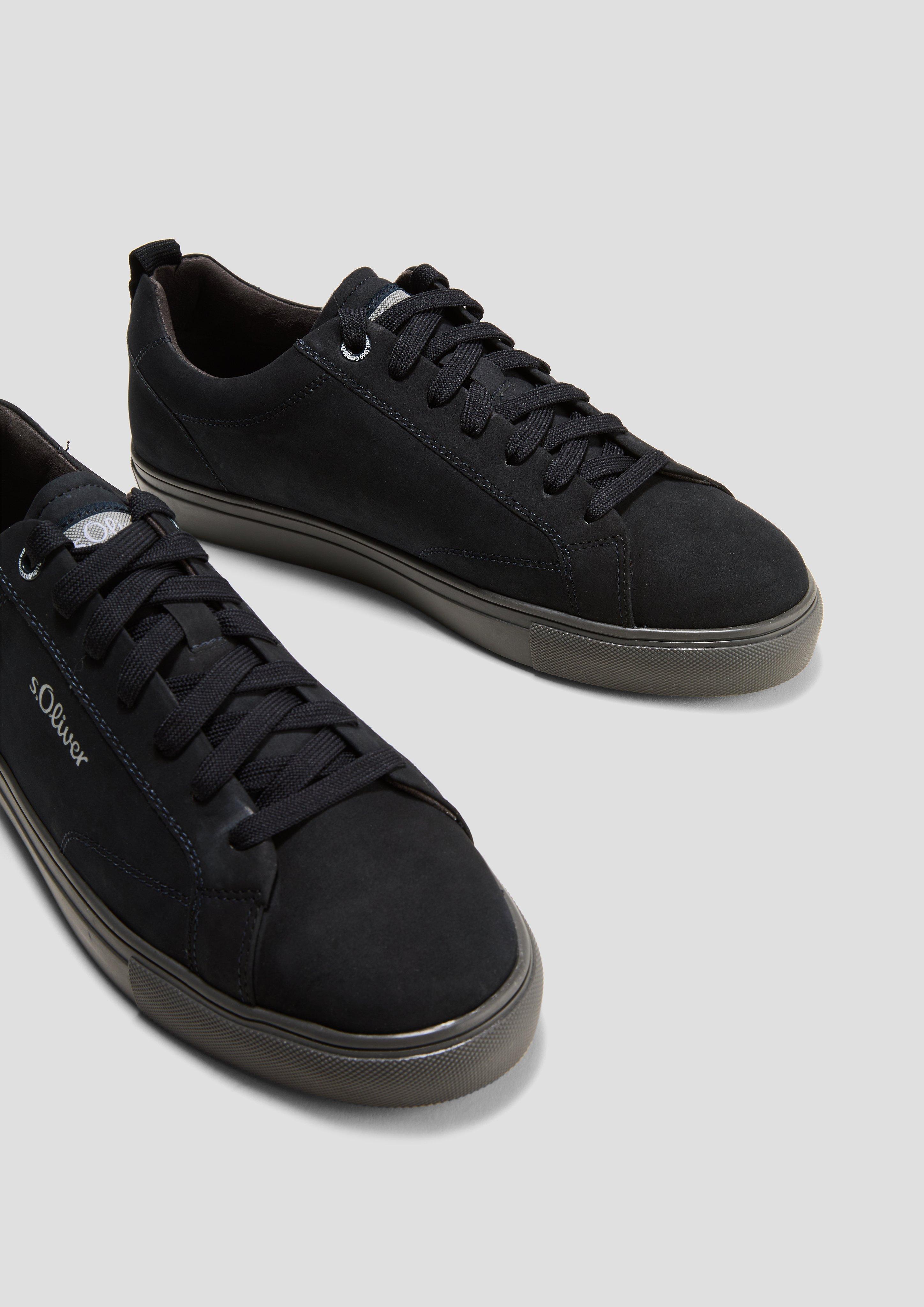 Veterschoenen in 805, 100 & 305