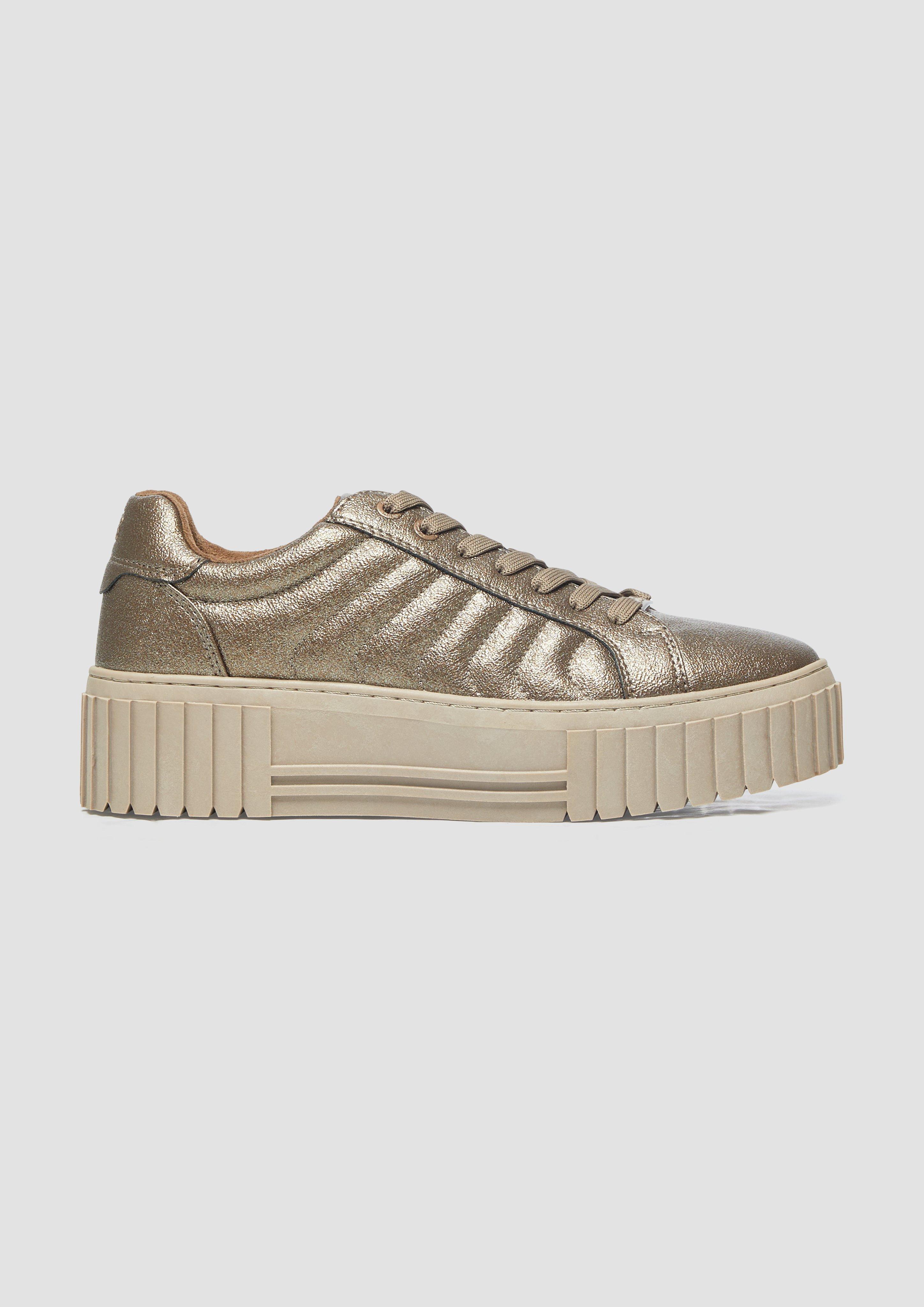 S.Oliver Plateausneaker mit Kontrastsohle