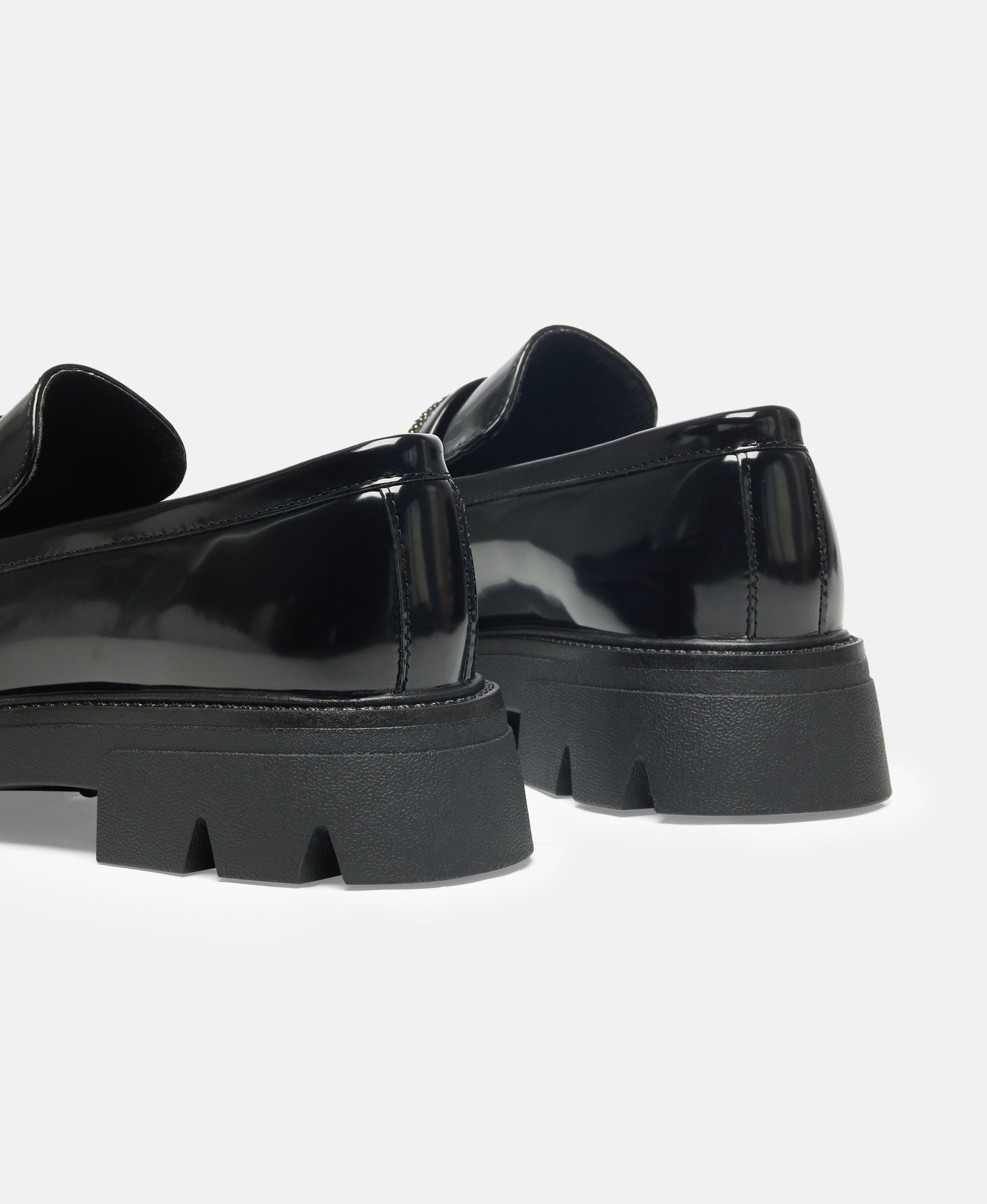 Slipper in 001, 344, 0A8 & 5A9