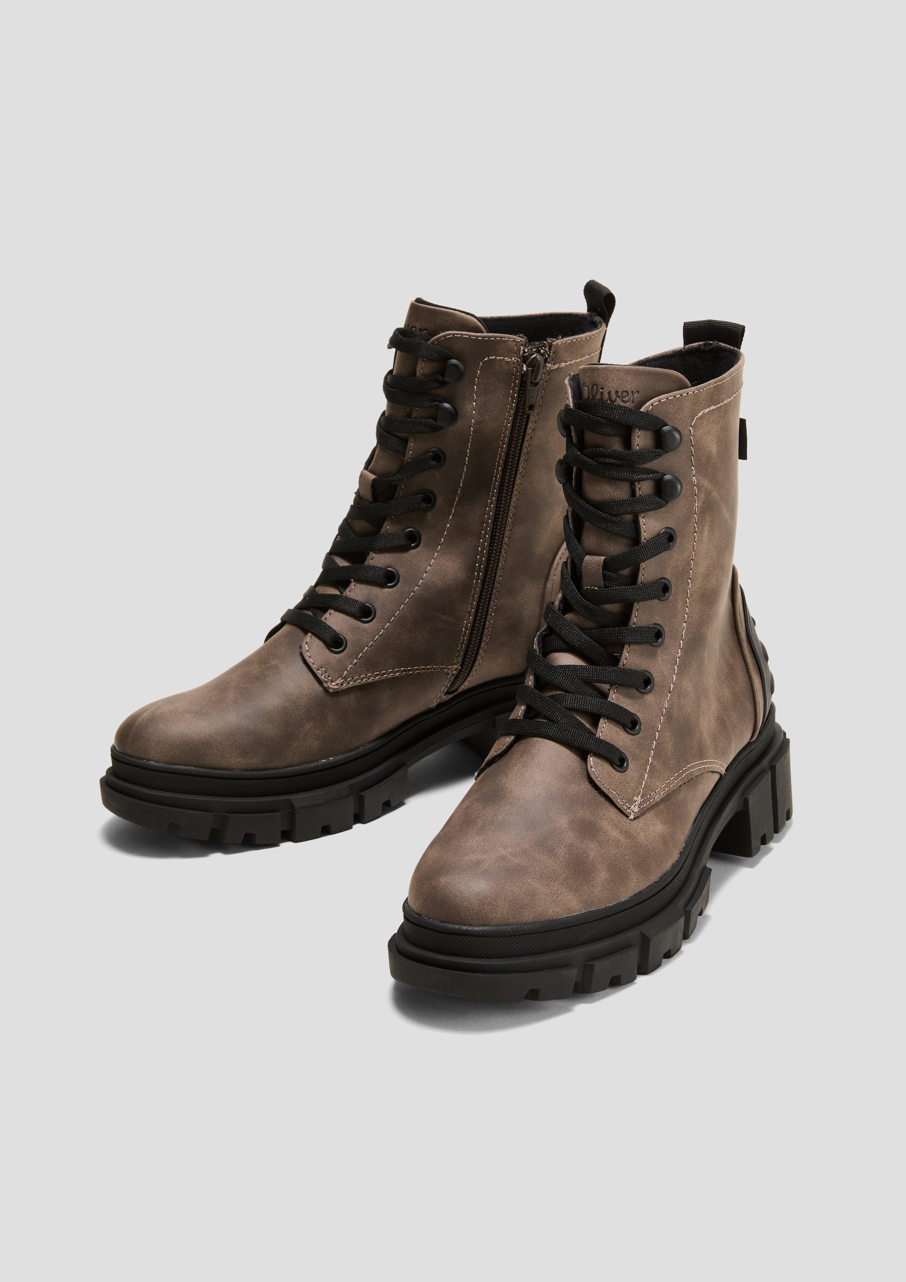 Stiefel in 300, 200 & 001