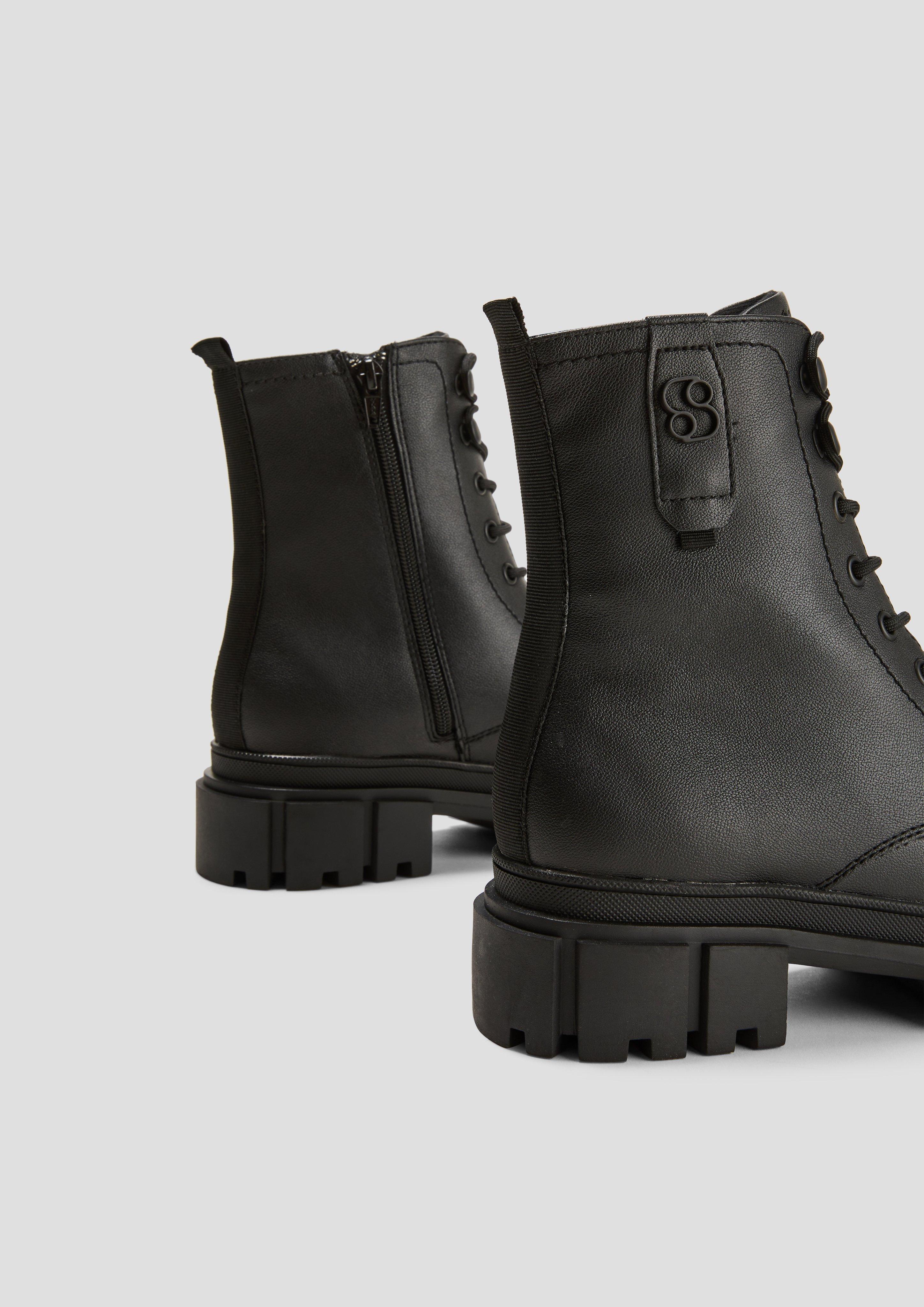 Stiefel in 007, 400, 018, 910, 302, 0A1 & 915