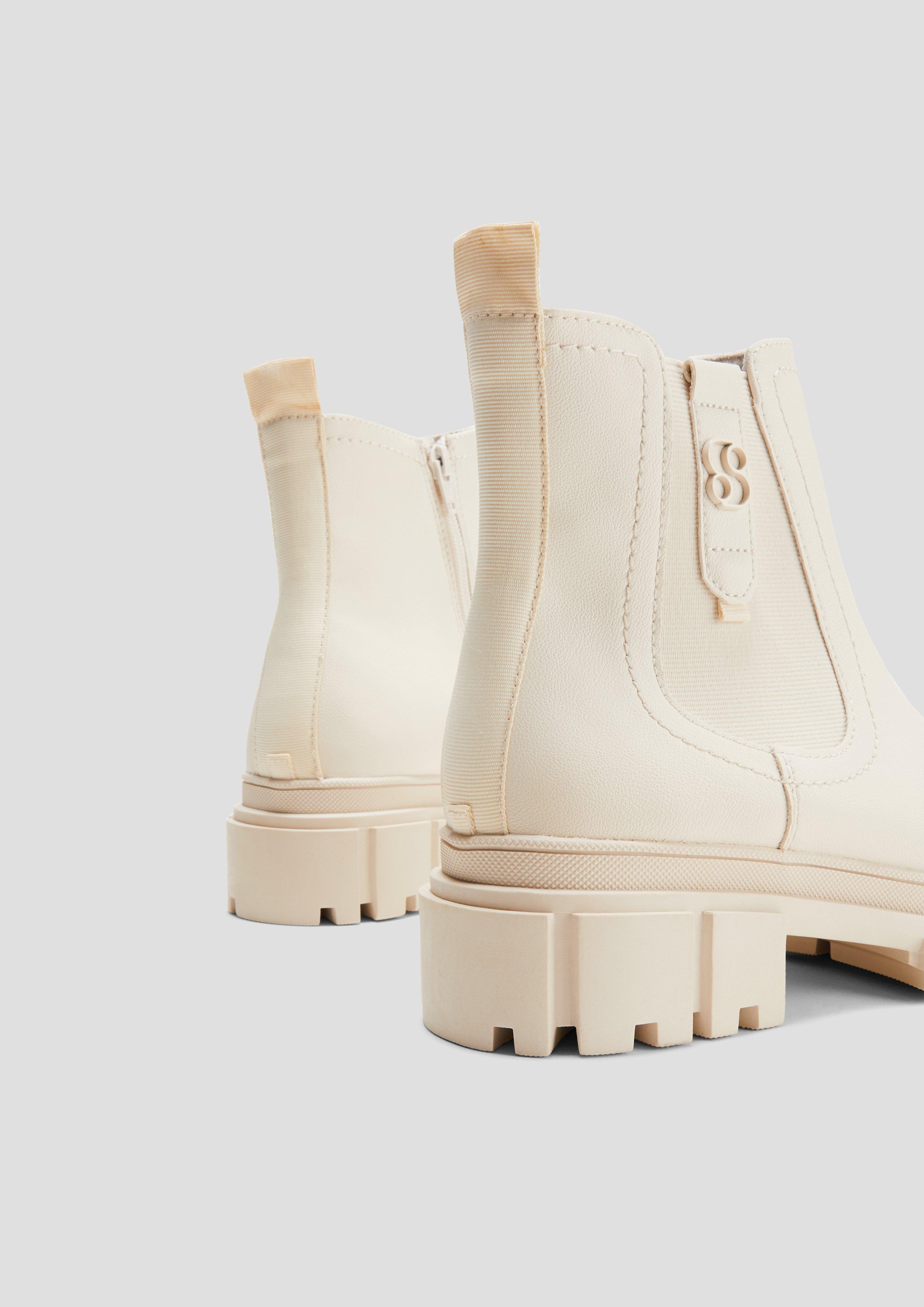 Stiefel in 462, 915, 0A1 & 348