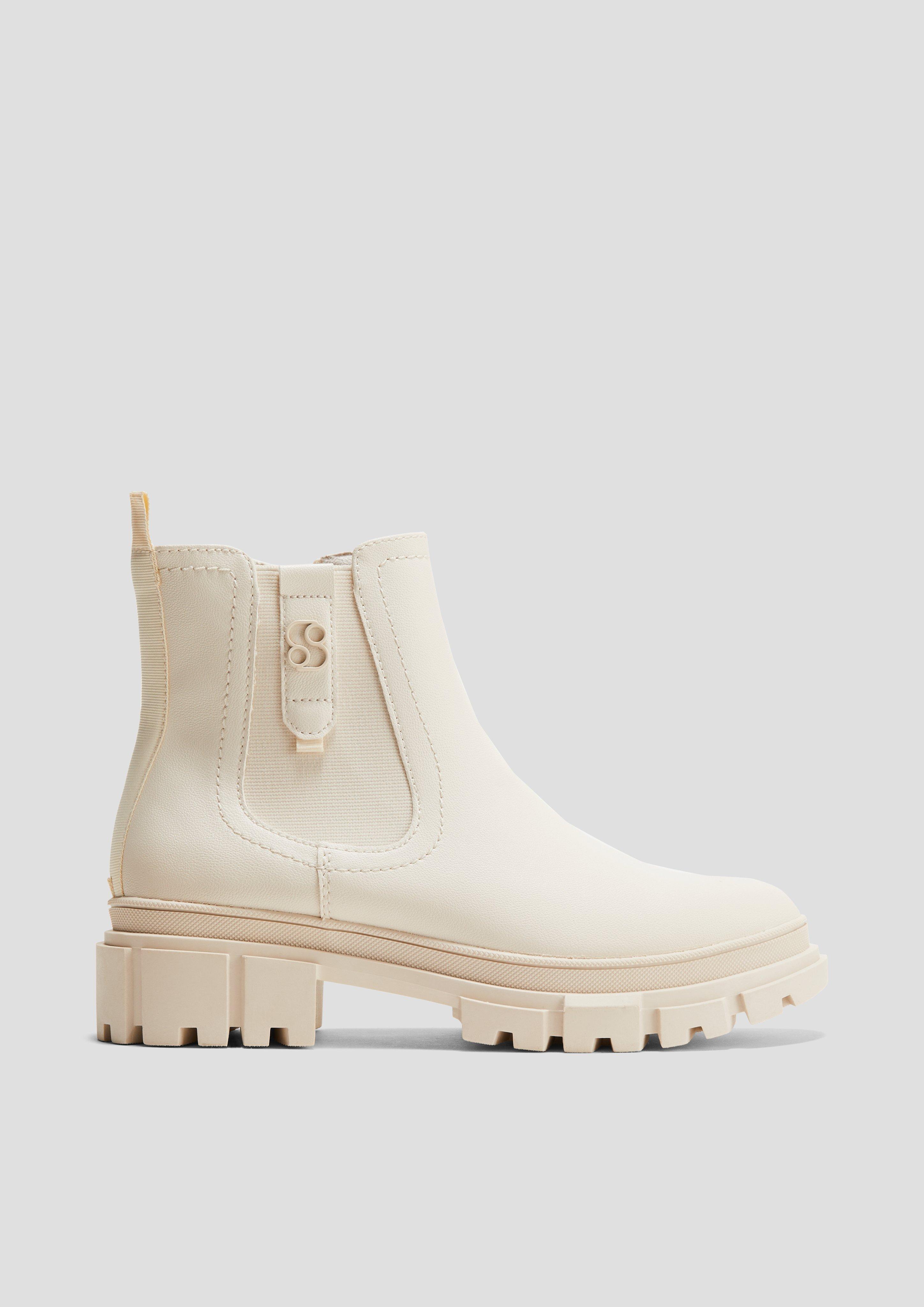 Stiefel in 462, 915, 0A1 & 348