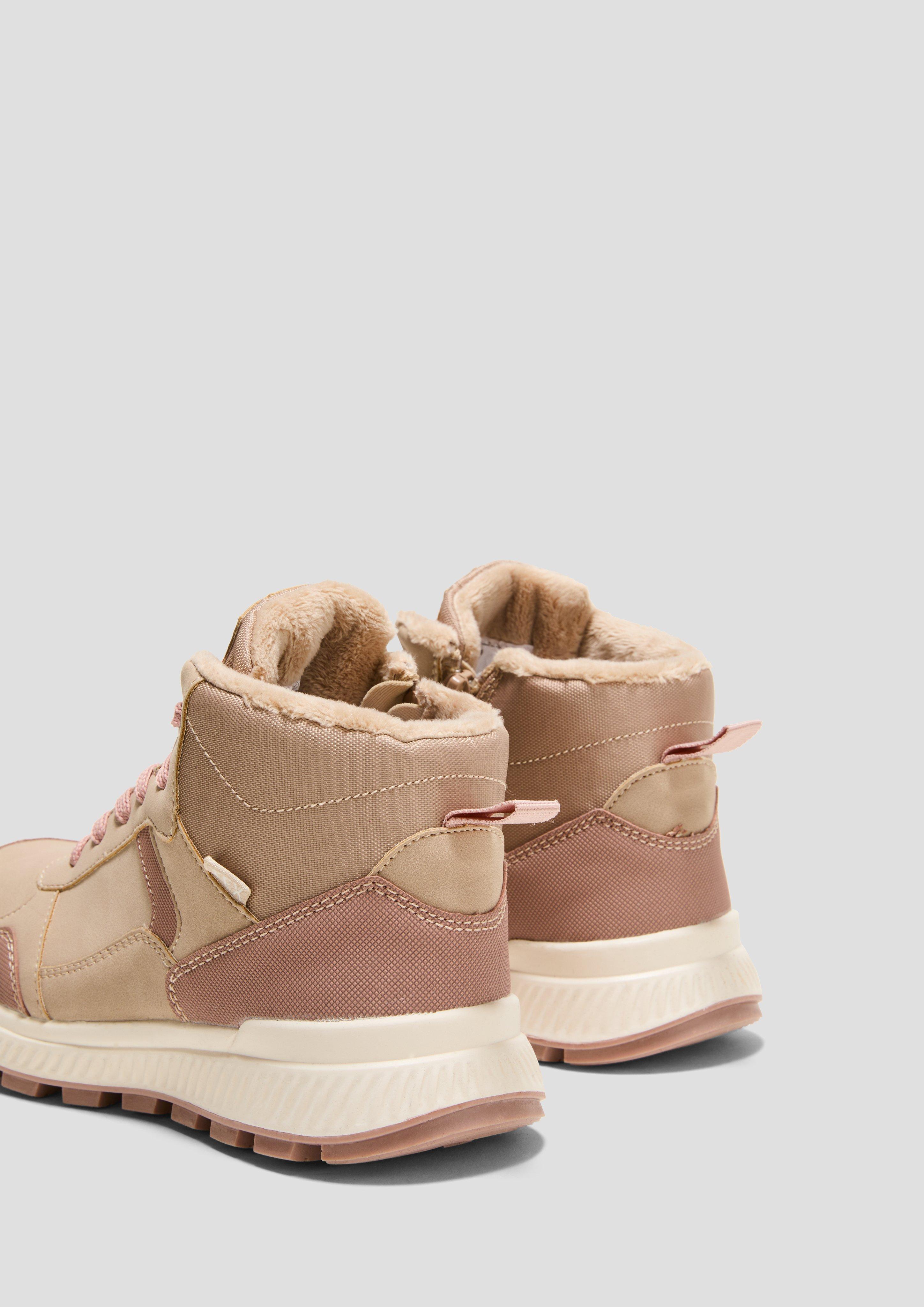 Stiefel in 592 & 660