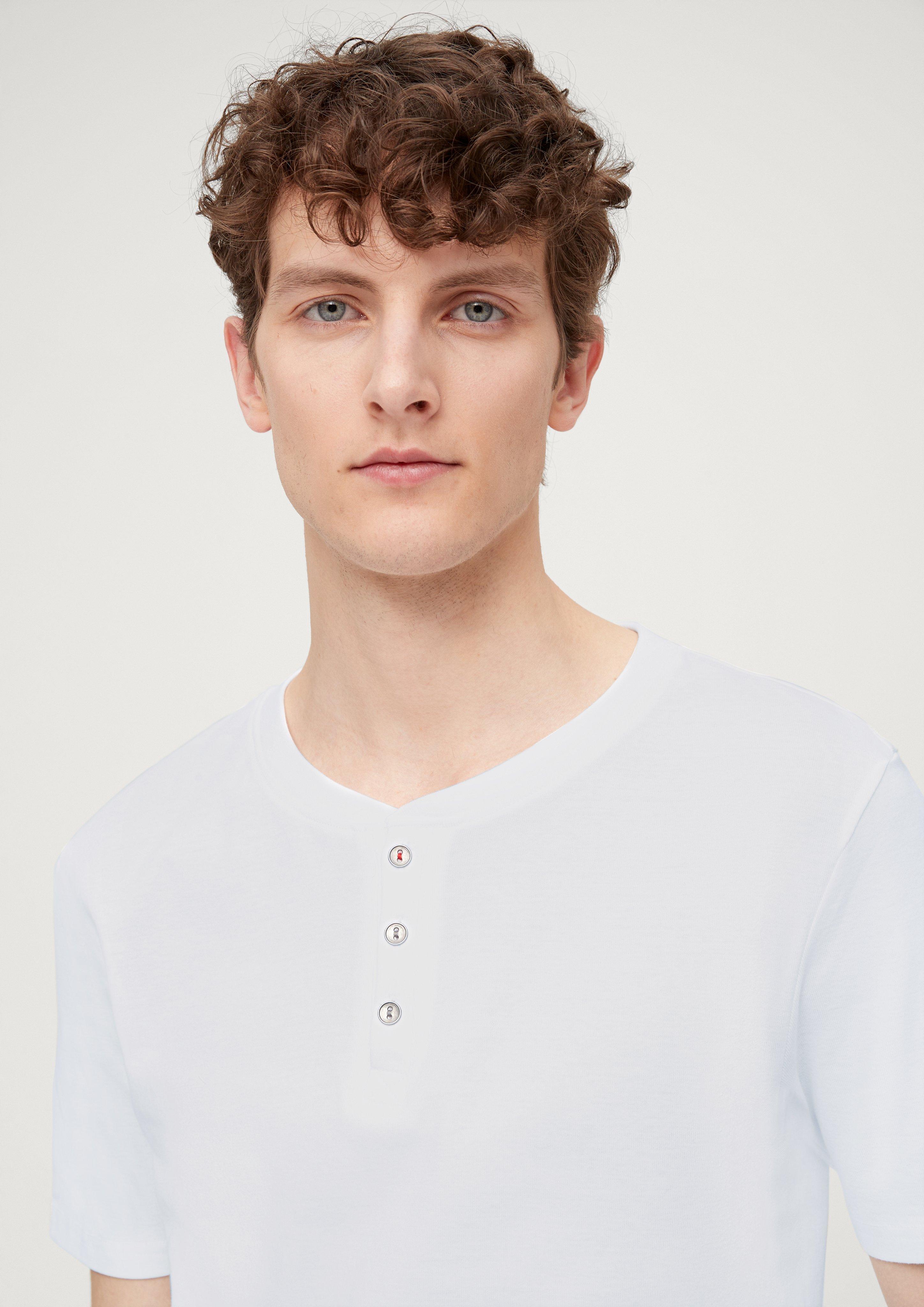 T-Shirt in 0100, 7800, 9999, 5700 & 977