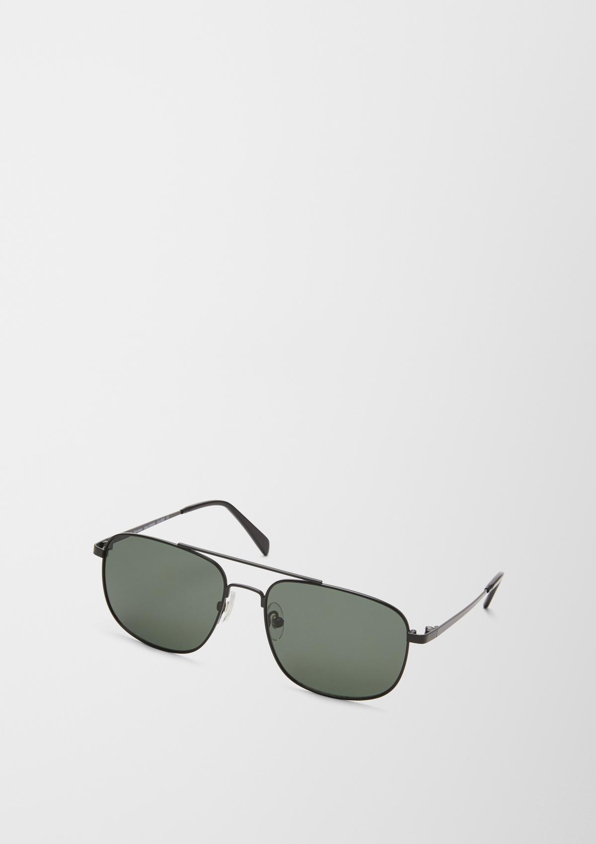 Sonnenbrille mit Edelstahl-Fassung