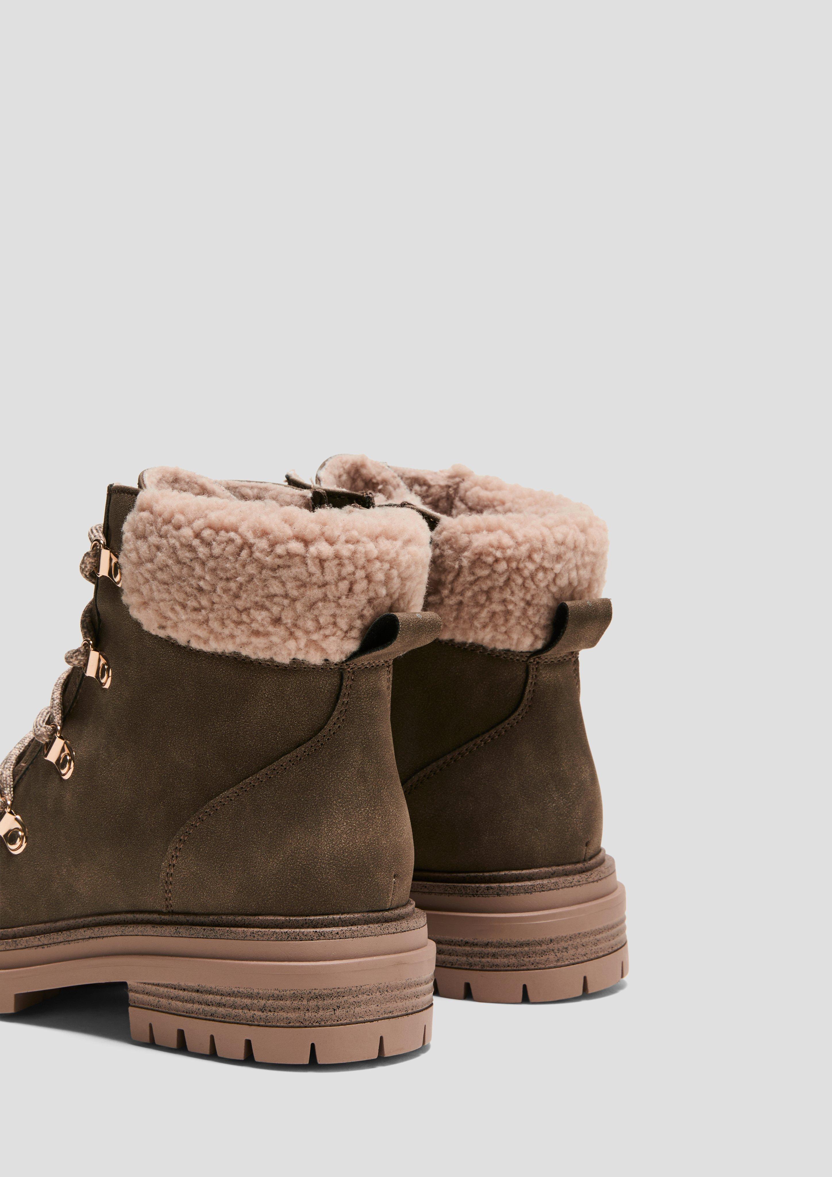 Stiefel in 727, 227 & 341