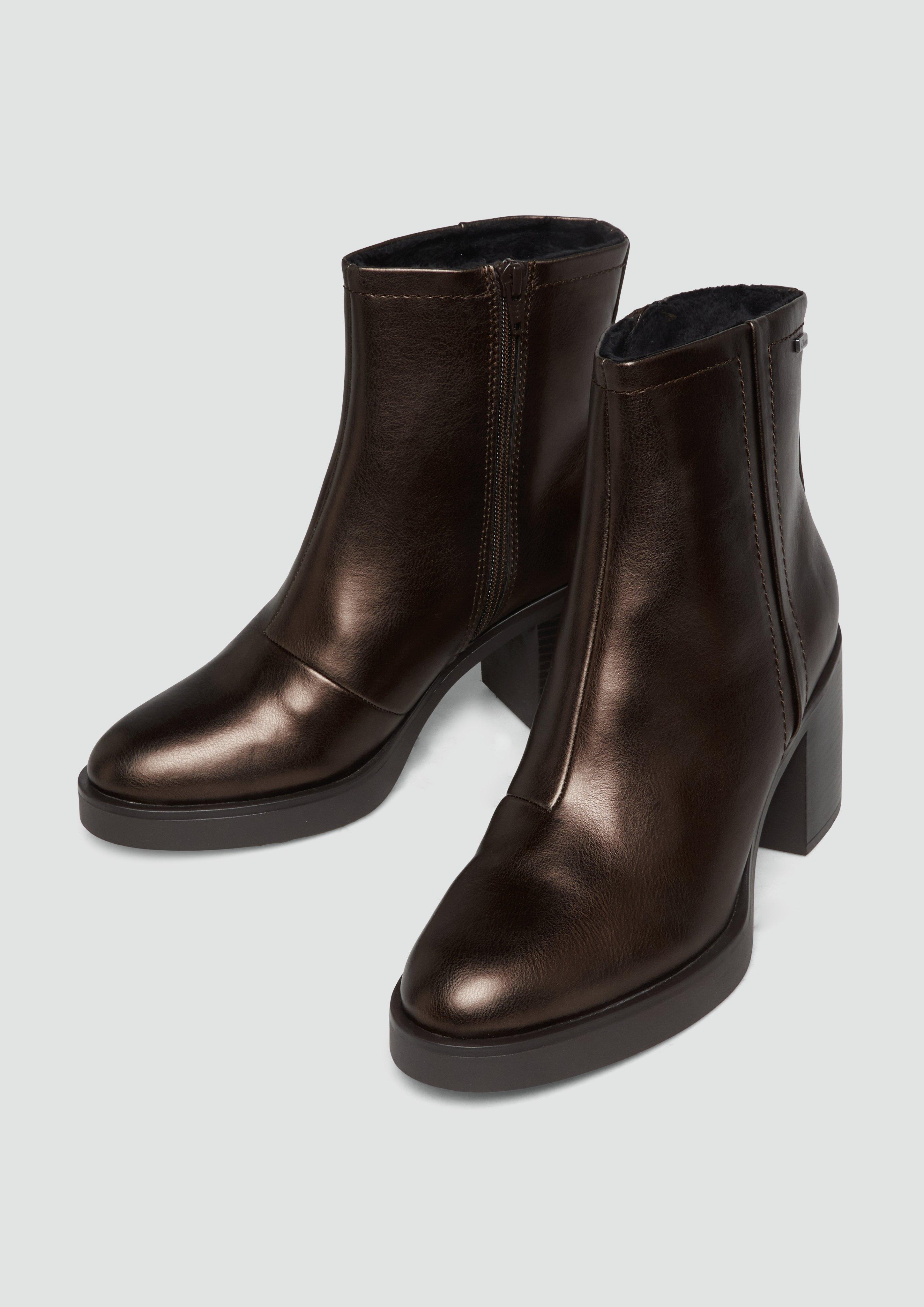 Škornji in 910, 344 & 0A8