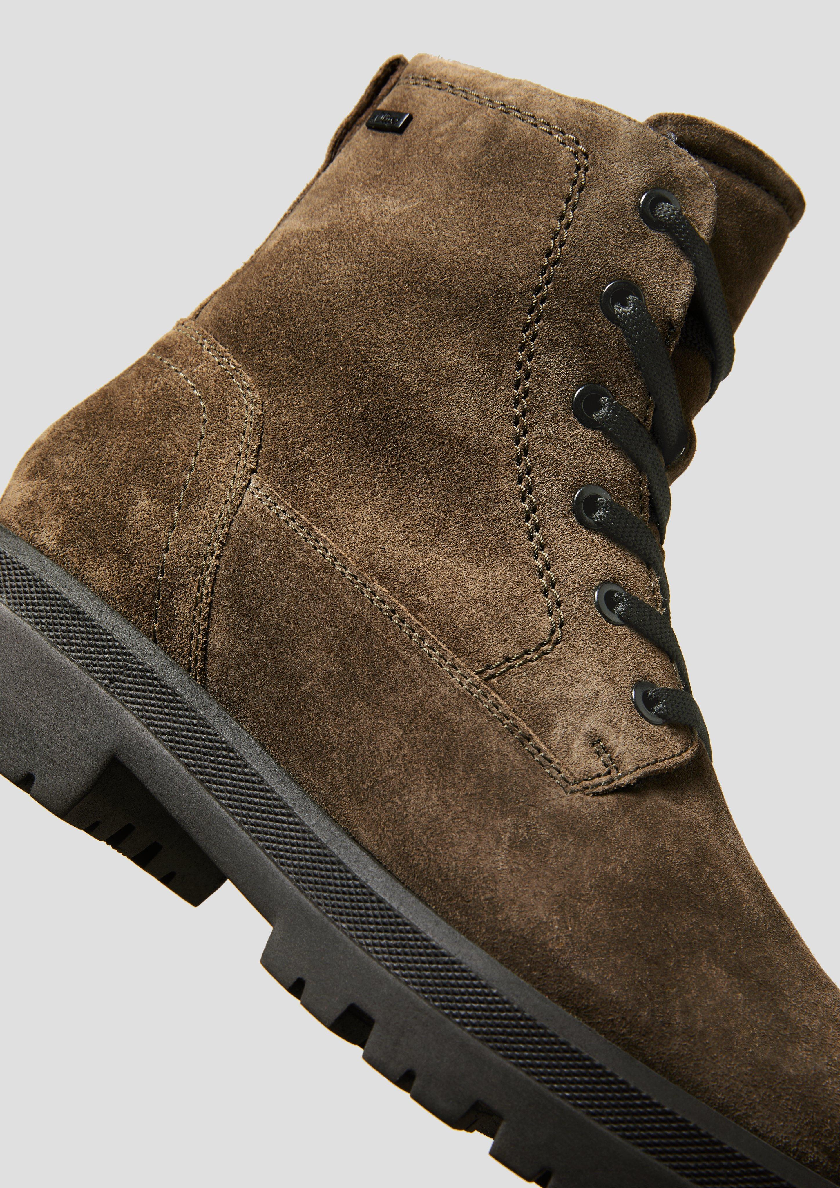 Škornji in 701 & 001