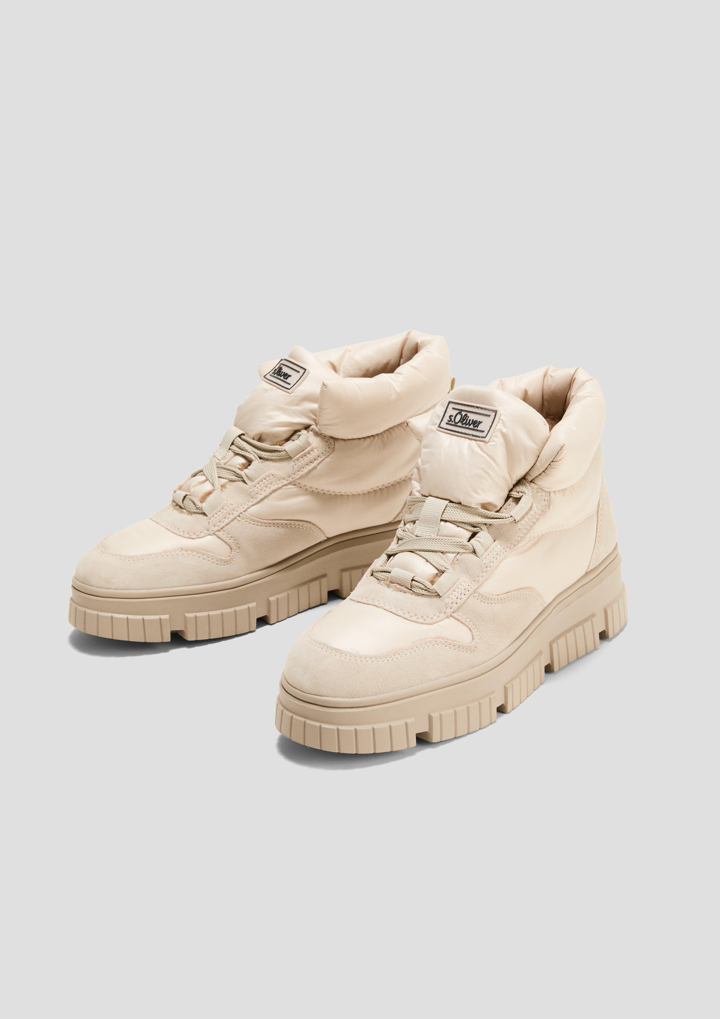 Škornji in 250 & 403