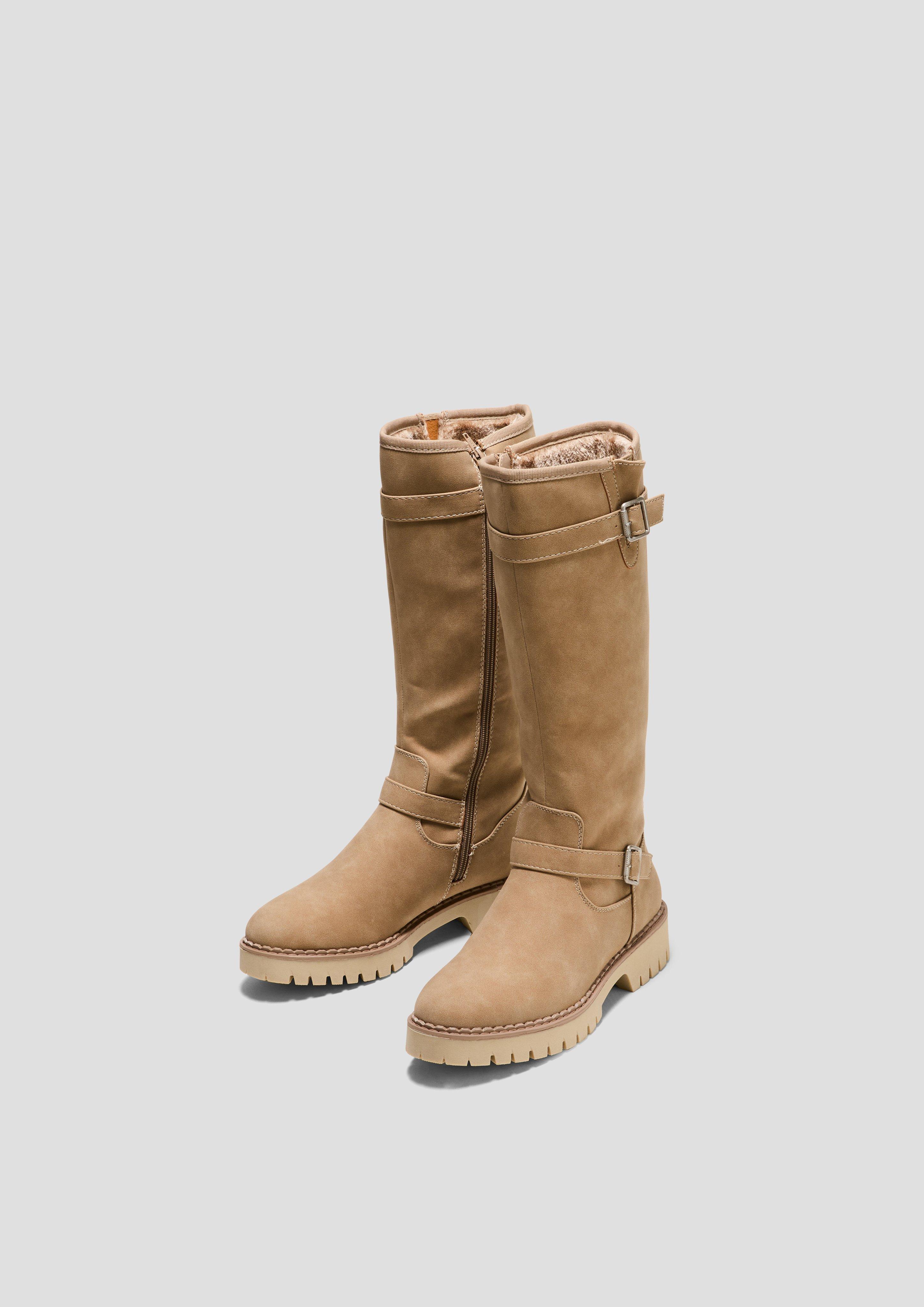 Stiefel in 440, 001, 314, 305 & 022