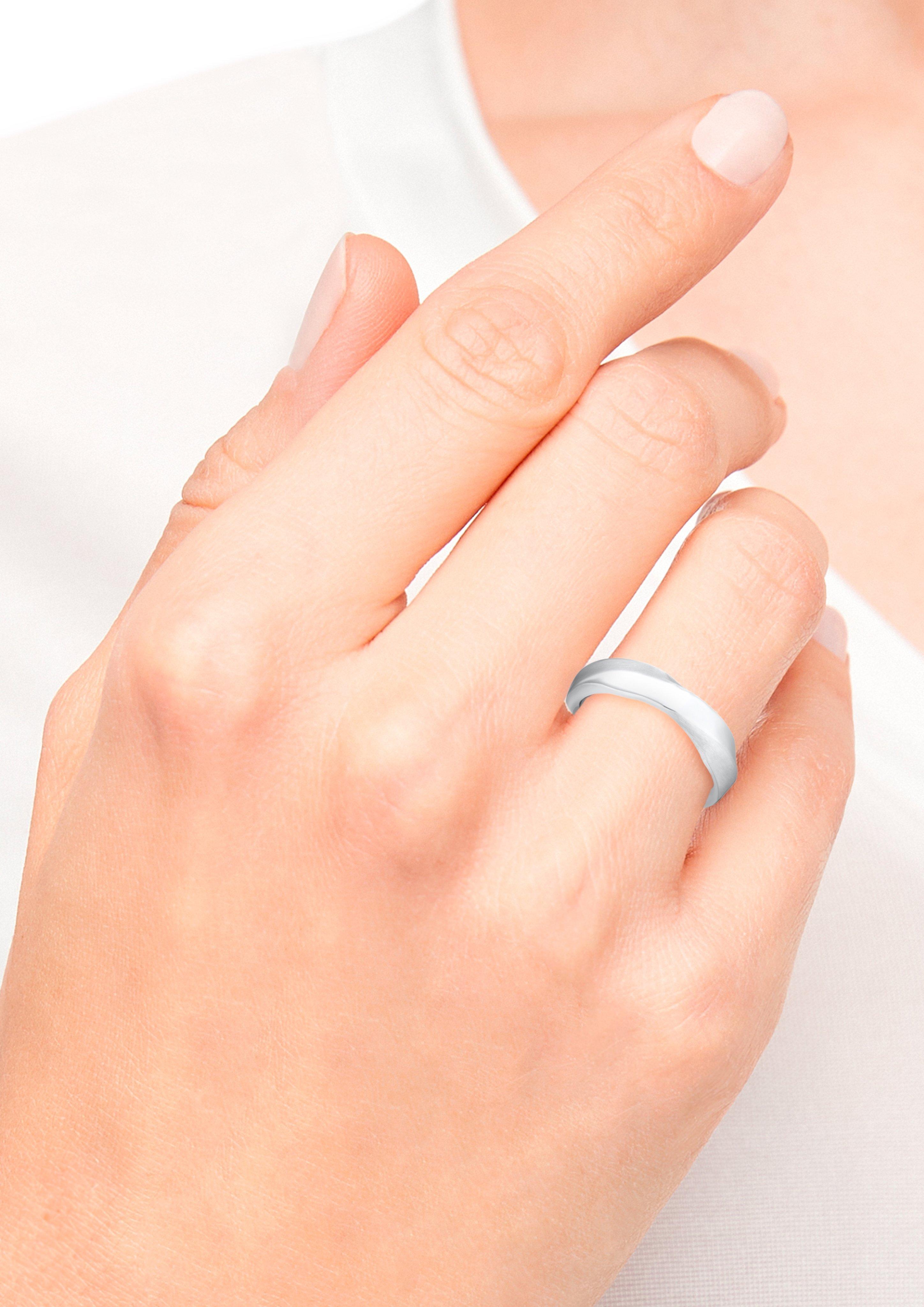 s.Oliver Geschwungener Ring aus Edelstahl