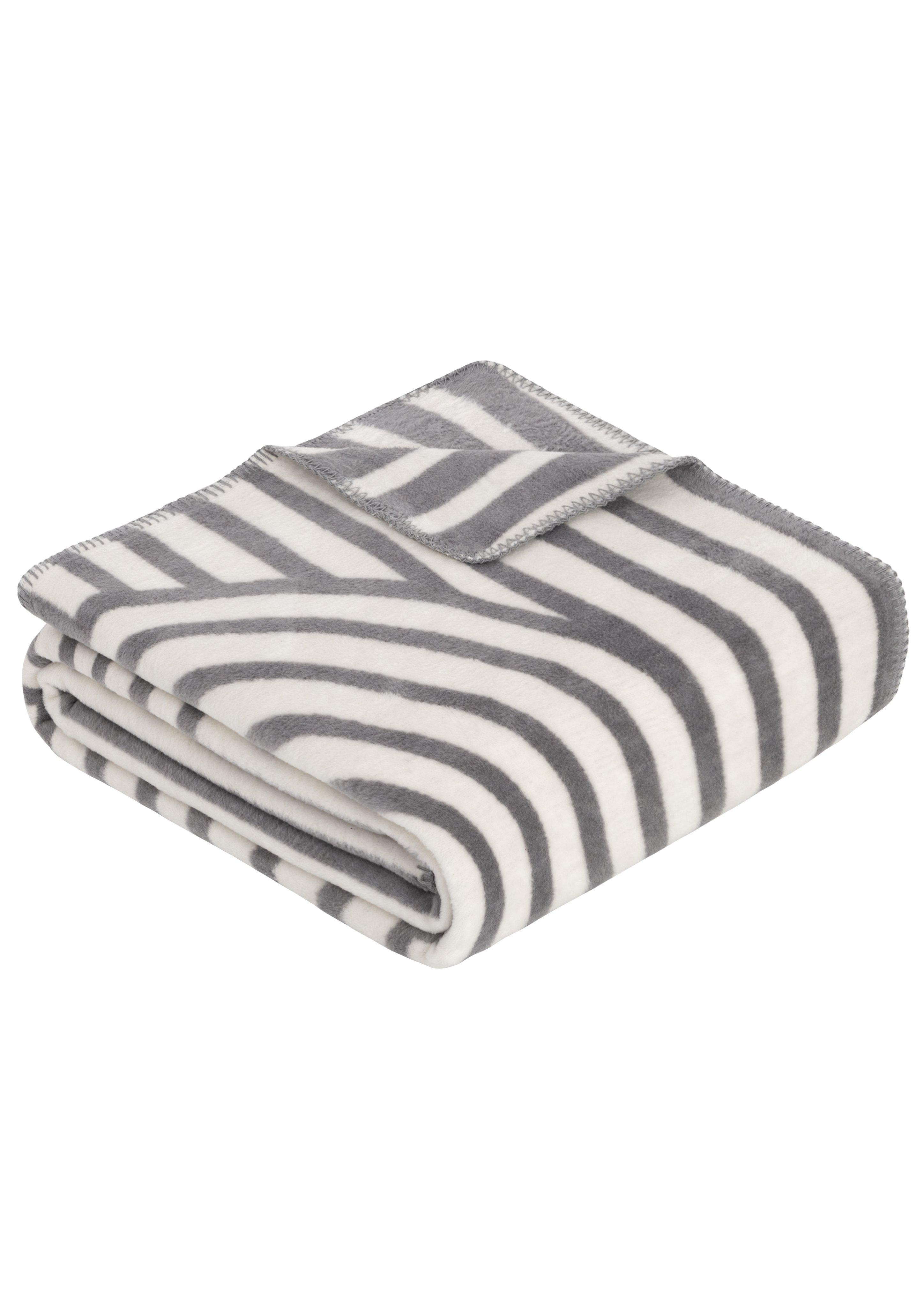 s.Oliver Weiche Decke aus Baumwollmix