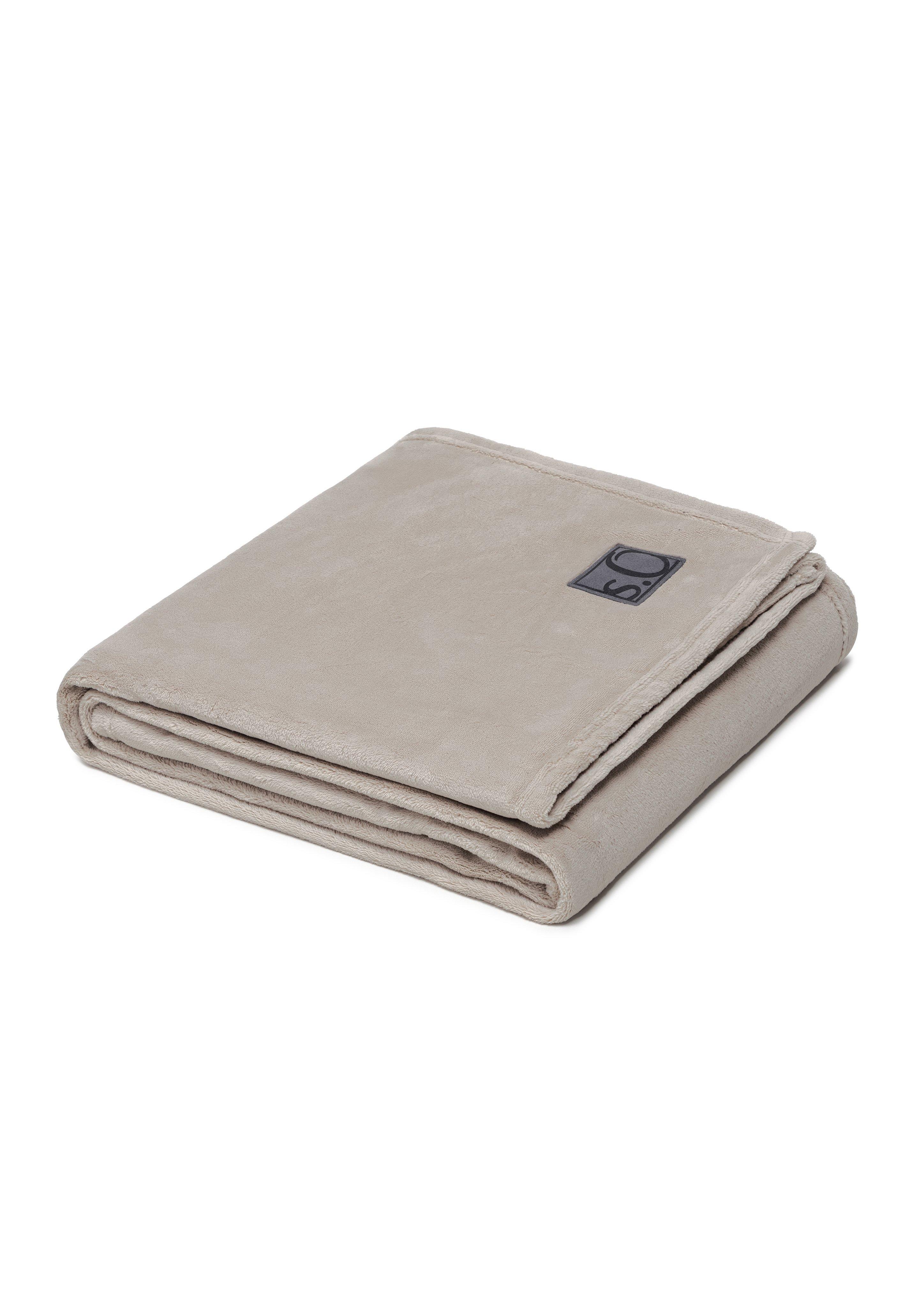 Decke in 320, 250, 590, 380, 390, 430, 760, 660, 230, 680, 544, 500, 400, 300, 750, 710, 815 & 900