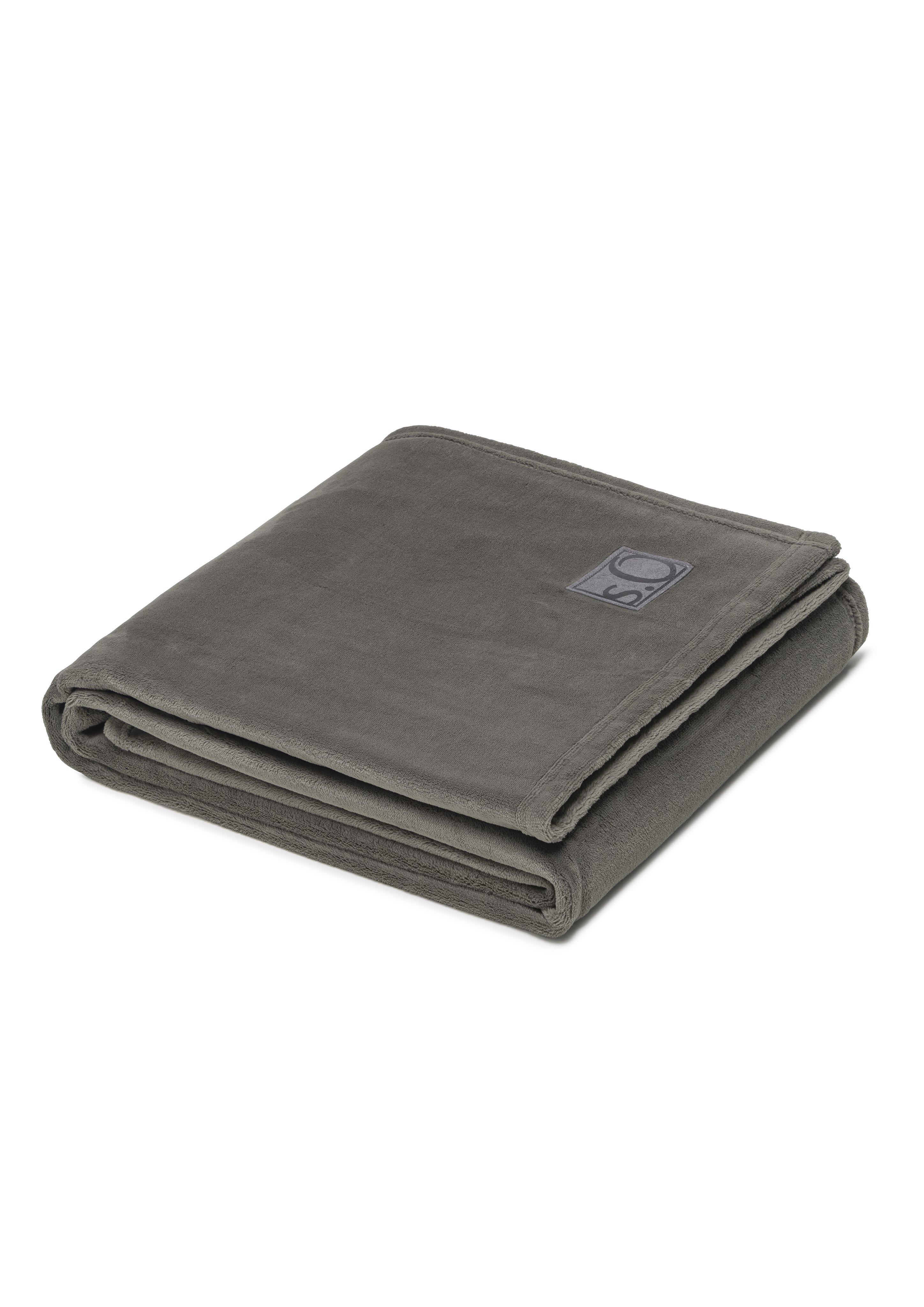 Decke in 380, 250, 590, 390, 320, 430, 760, 660, 230, 680, 544, 500, 400, 300, 750, 710, 815 & 900