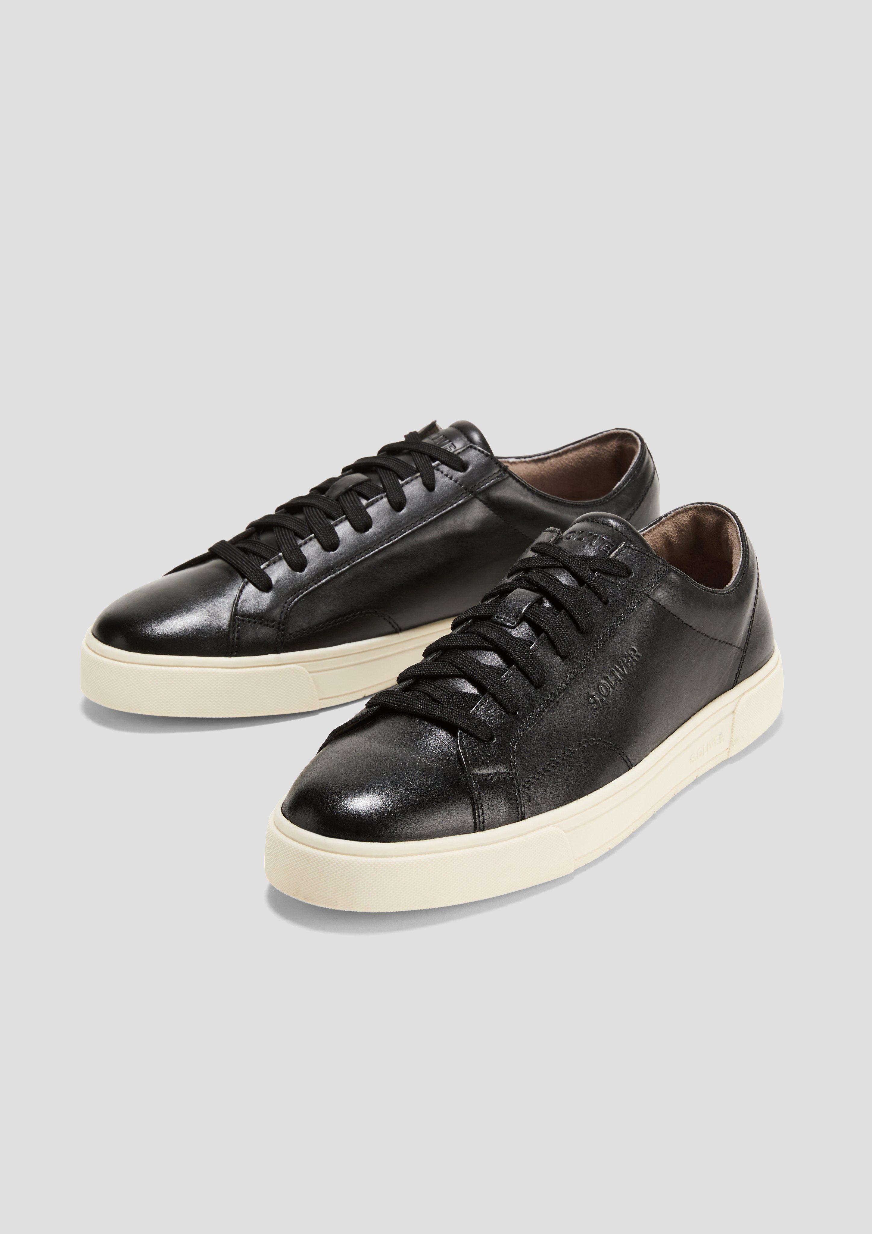 Veterschoenen in 001 & 100