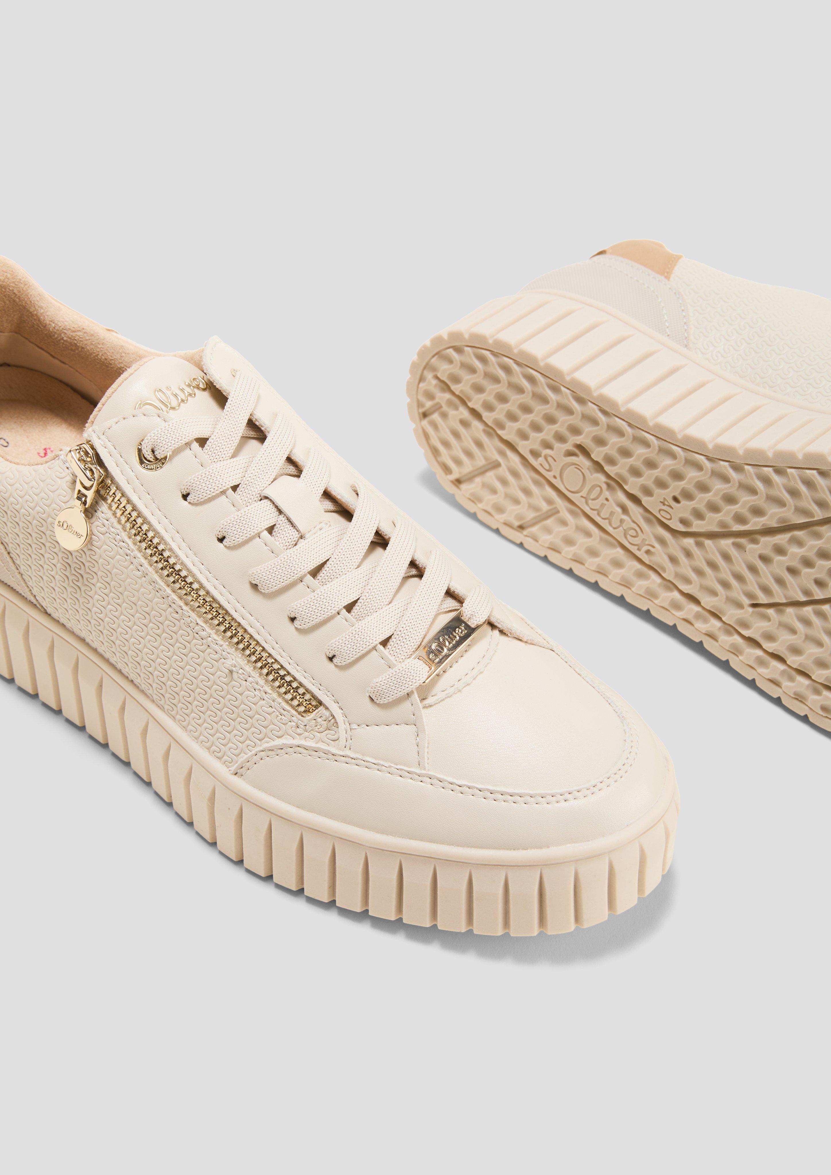 Šnurovacie topánky in 468, 0A1, 110 & 46A