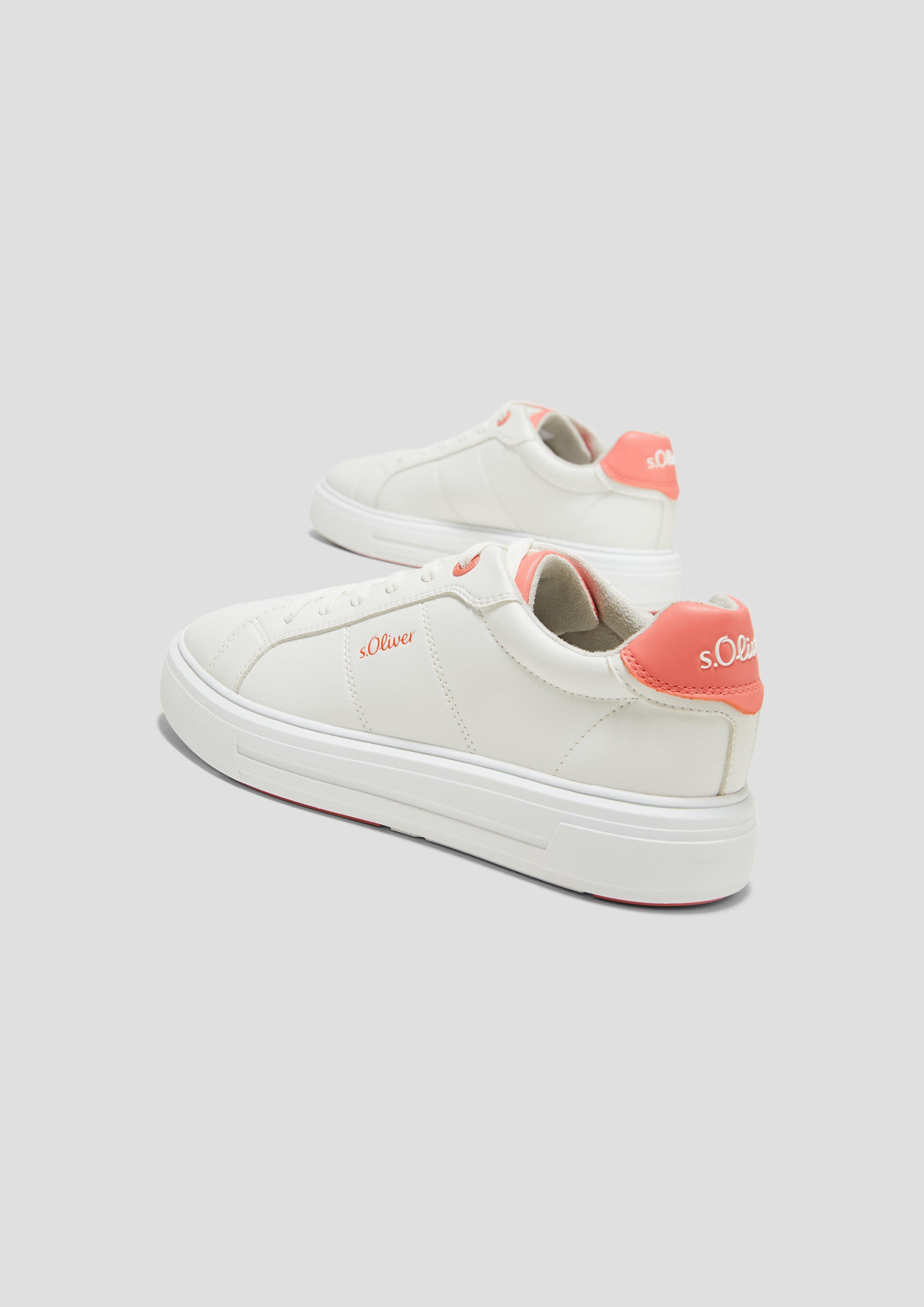 Šnurovacie topánky in 156