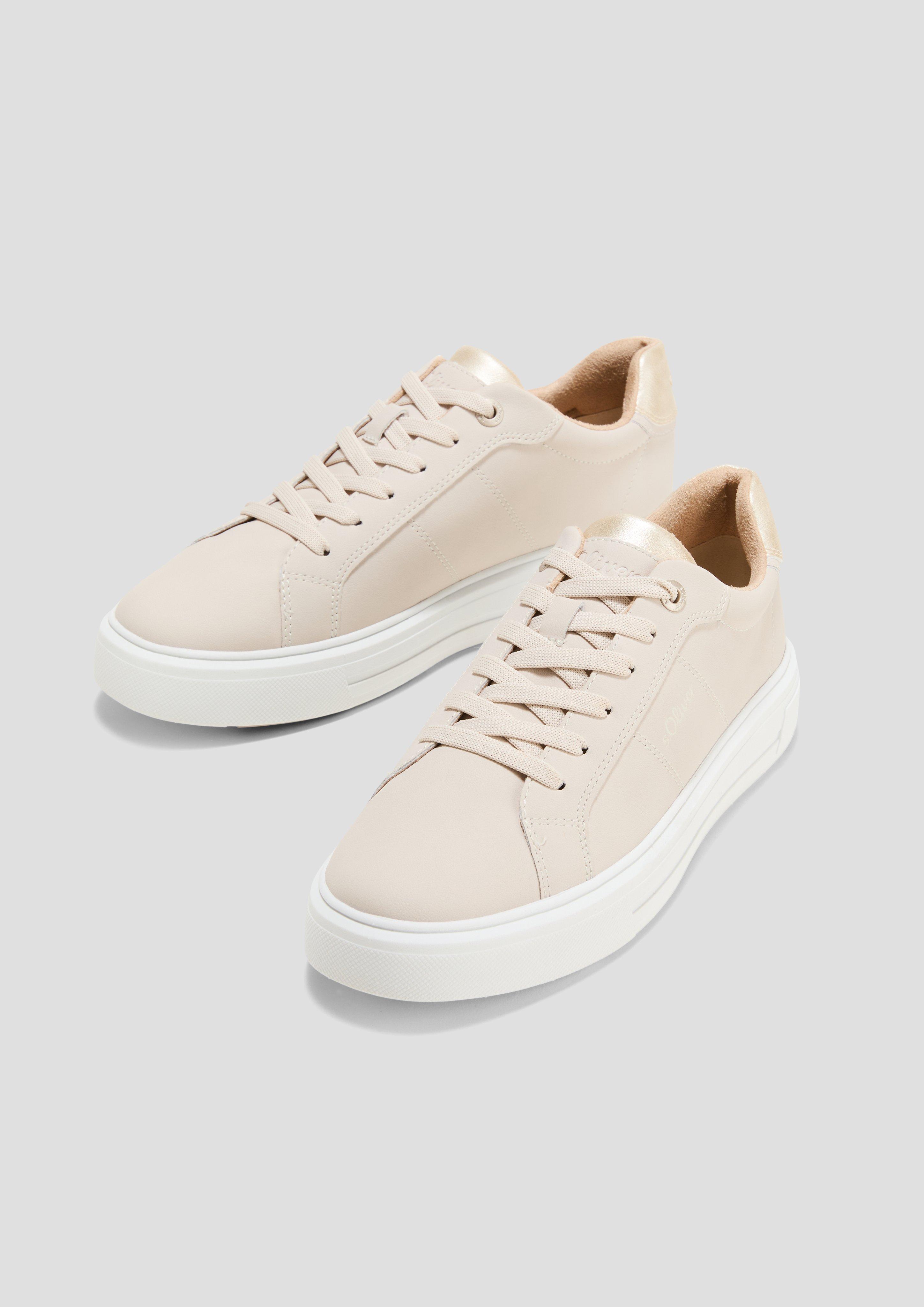 Šnurovacie topánky in 400