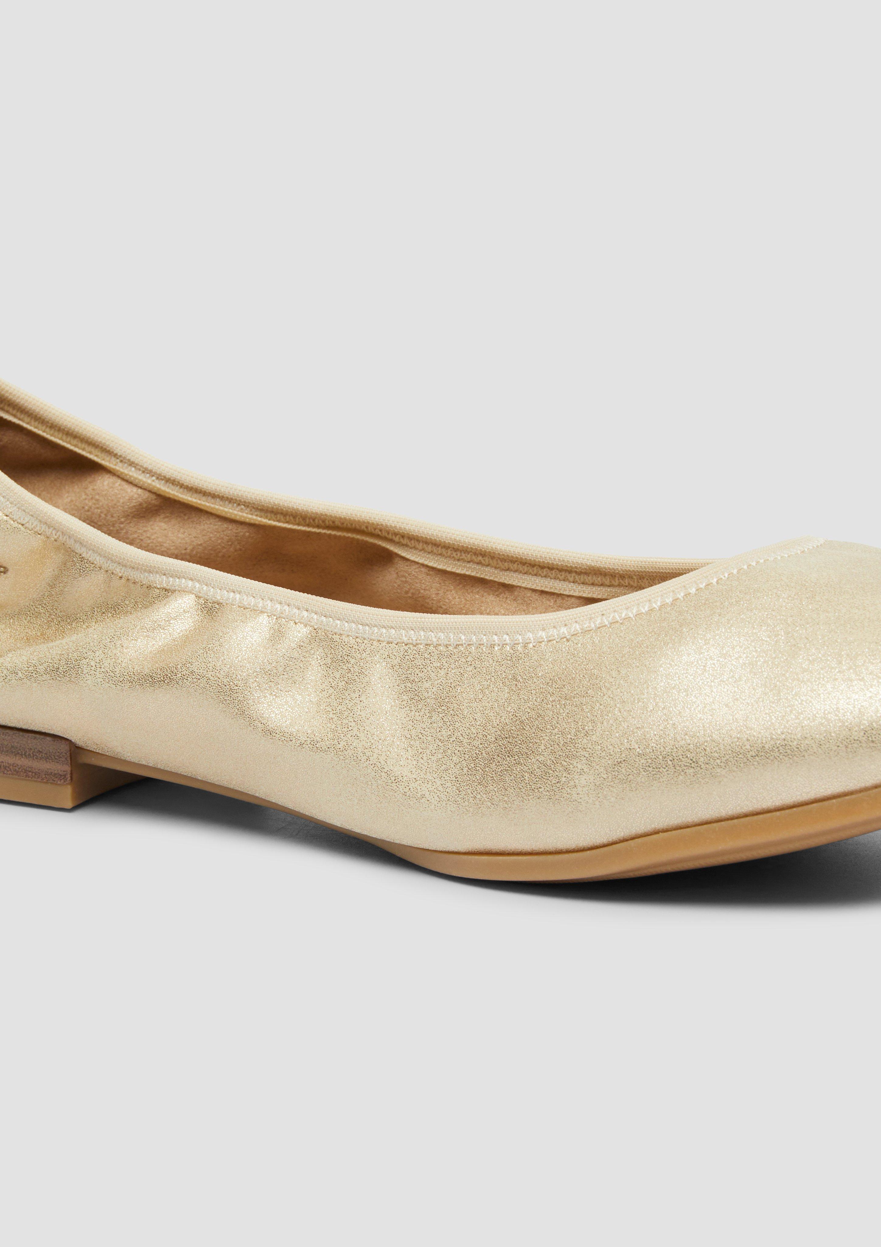 Ballerinas in 403 & 907