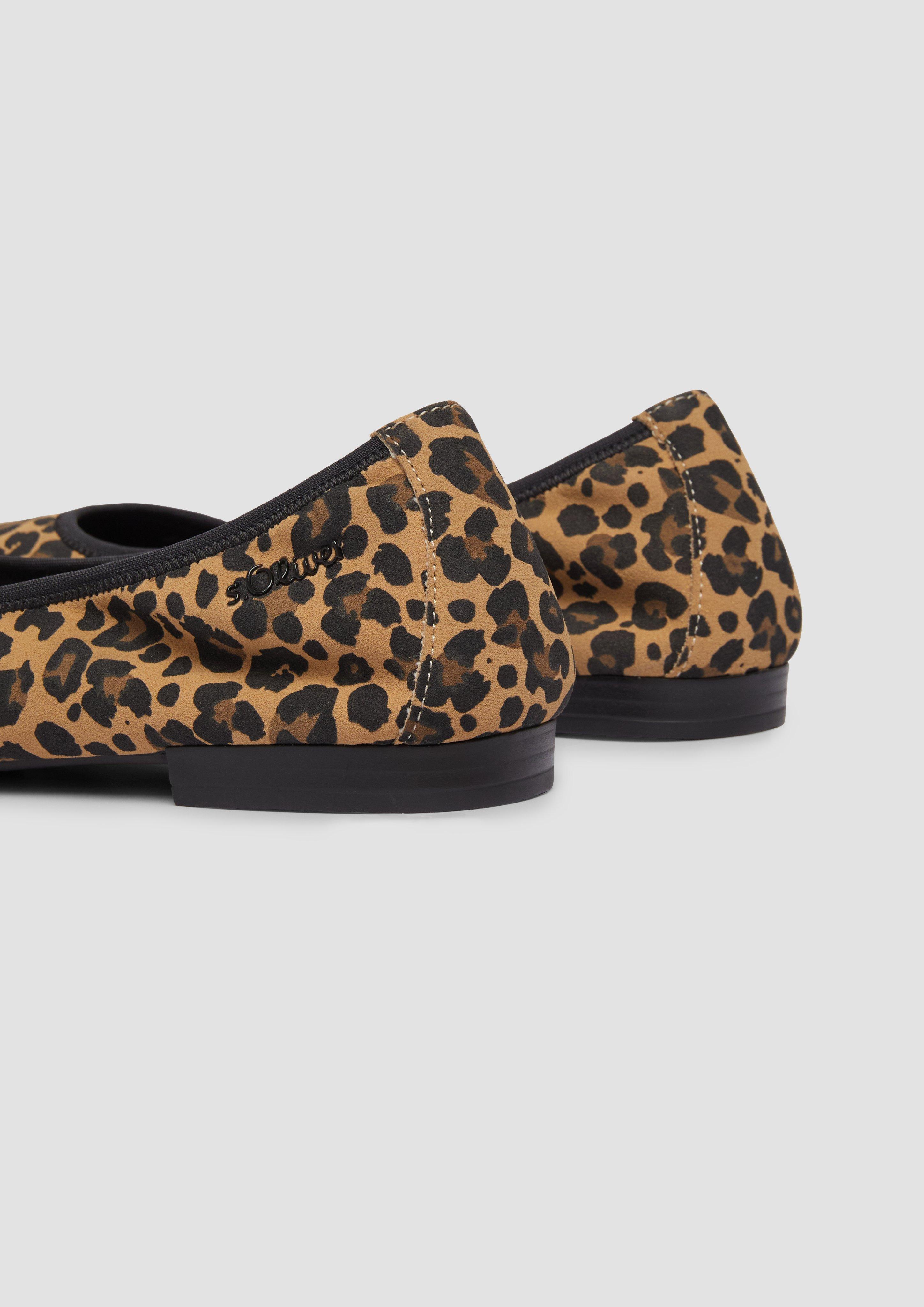 Ballerinas in 907 & 403