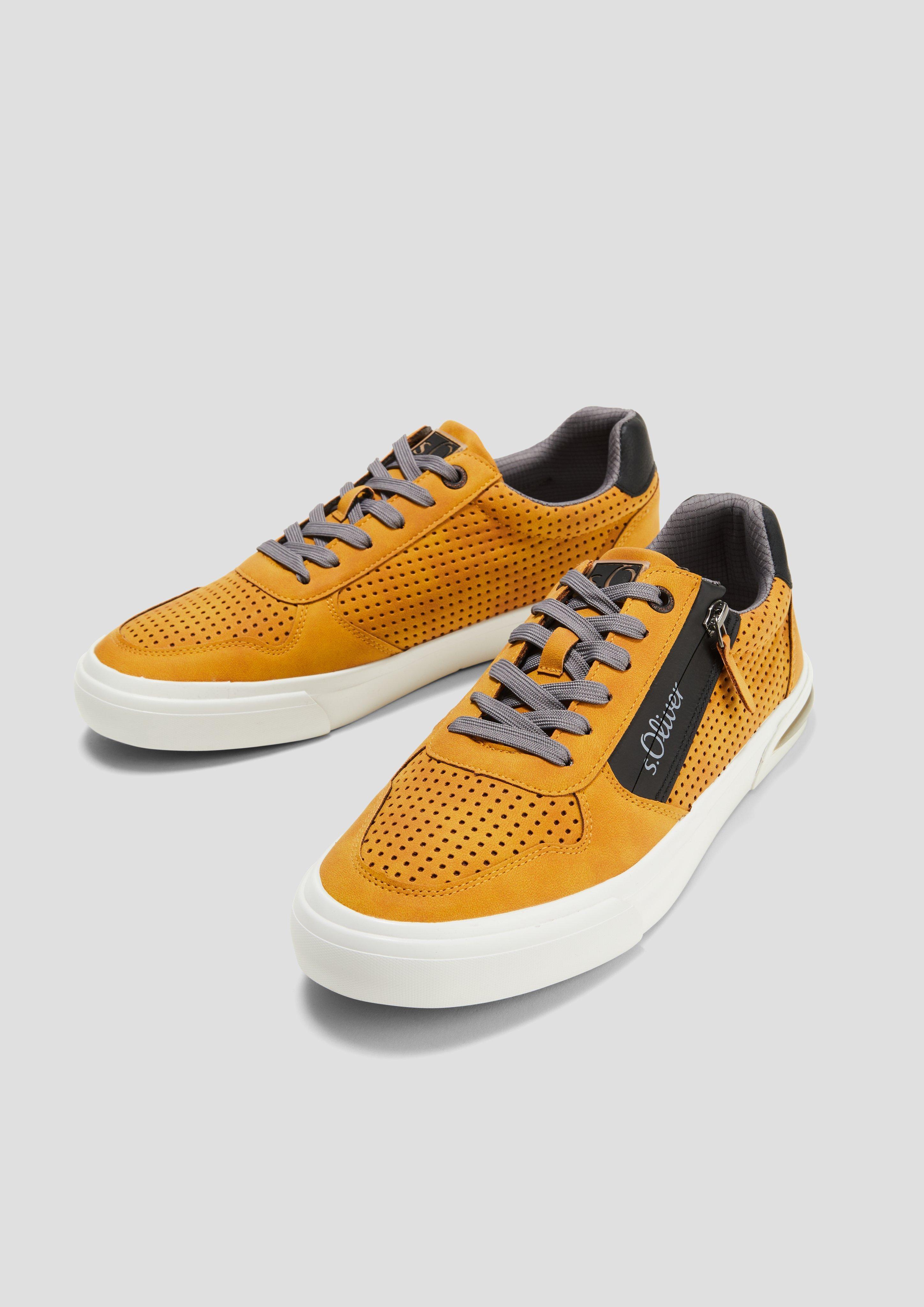 Schnürer in 660 & 701